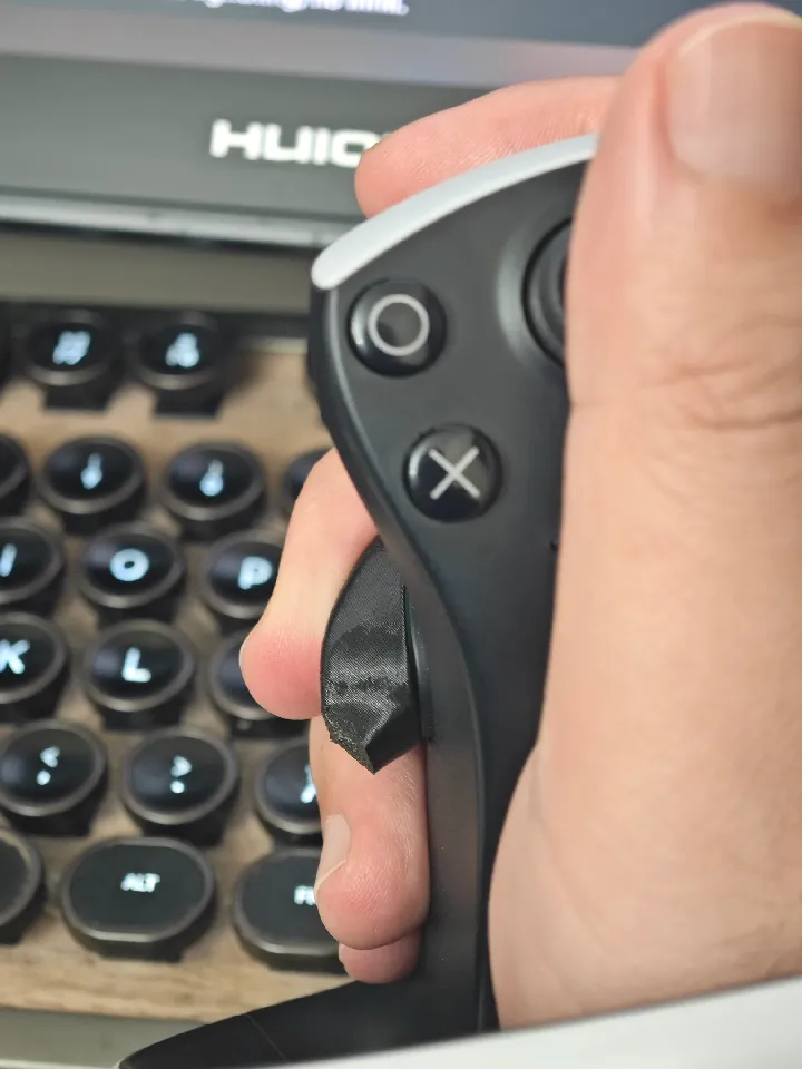 PSVR2 Grip Button Raiser by Boris Xiao | Download free STL model