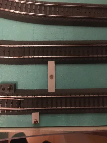 C Track spacer/mounts