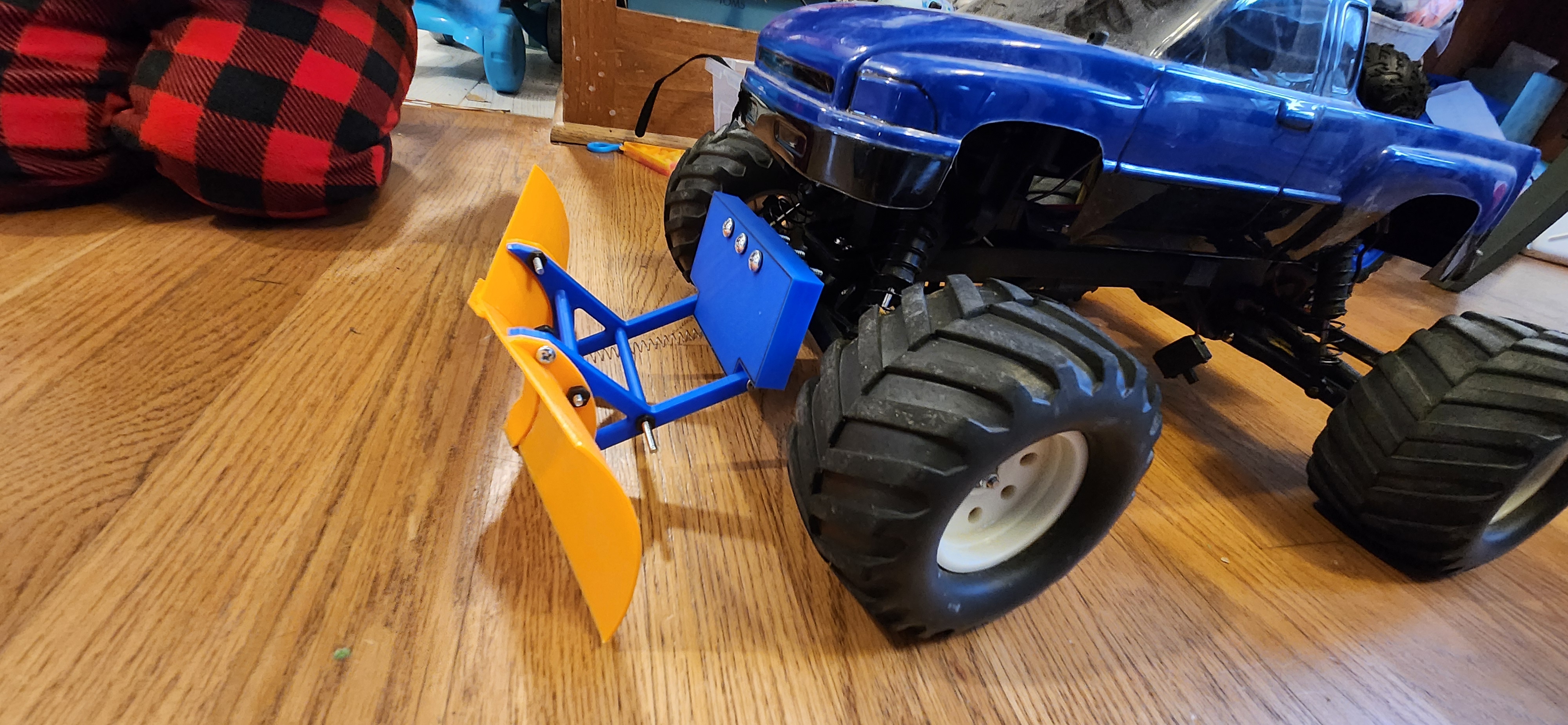 Traxxas Stampede 2wd snowplow with bumper mount
