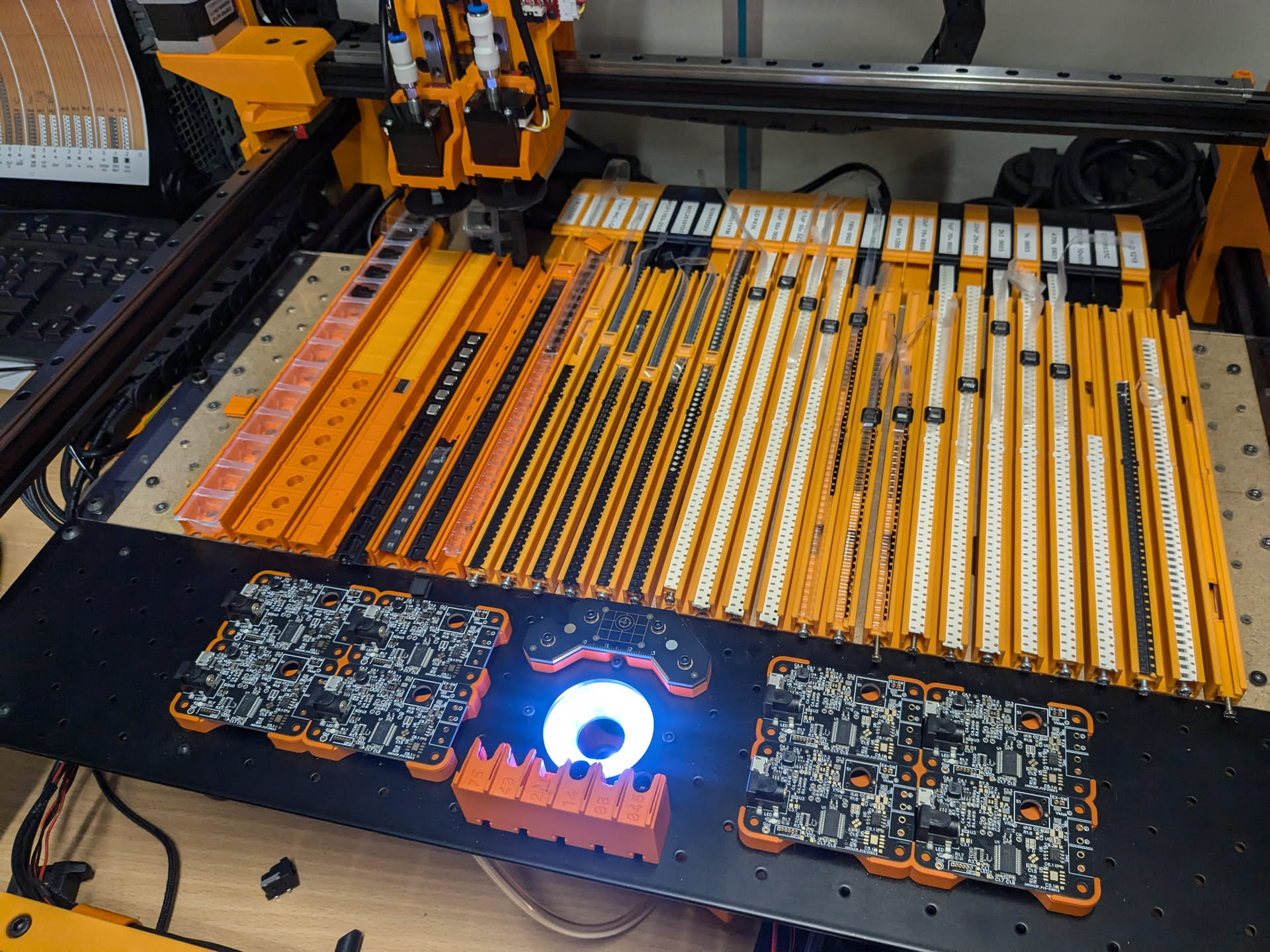 OpMenlu stripfeeder for the LumenPnP