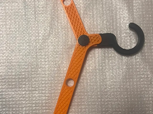 foldable coat hanger