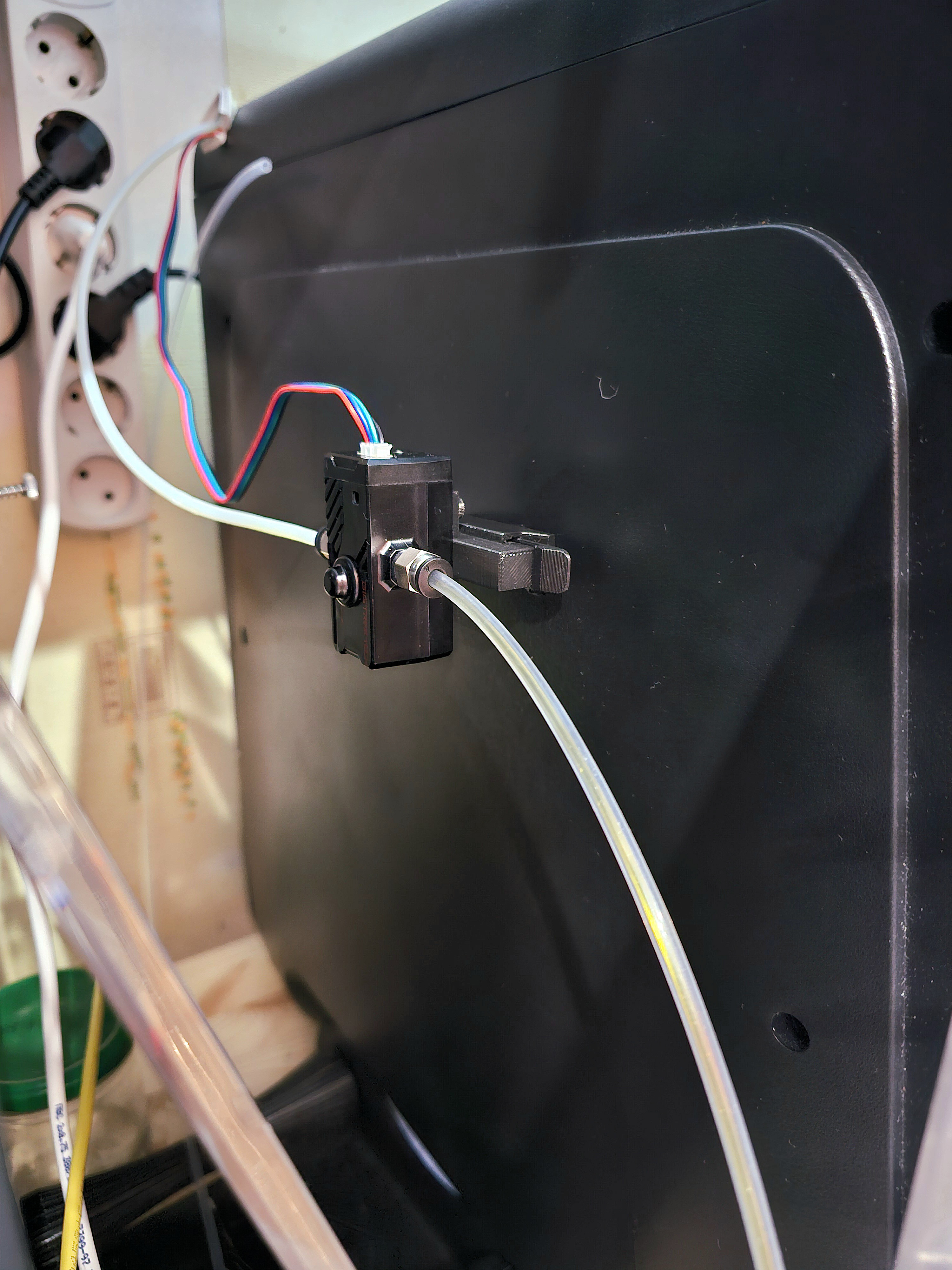 Qidi Q1 Pro connect and configure any motion sensor & Universal quick-release mount for BTT SFS V2.0