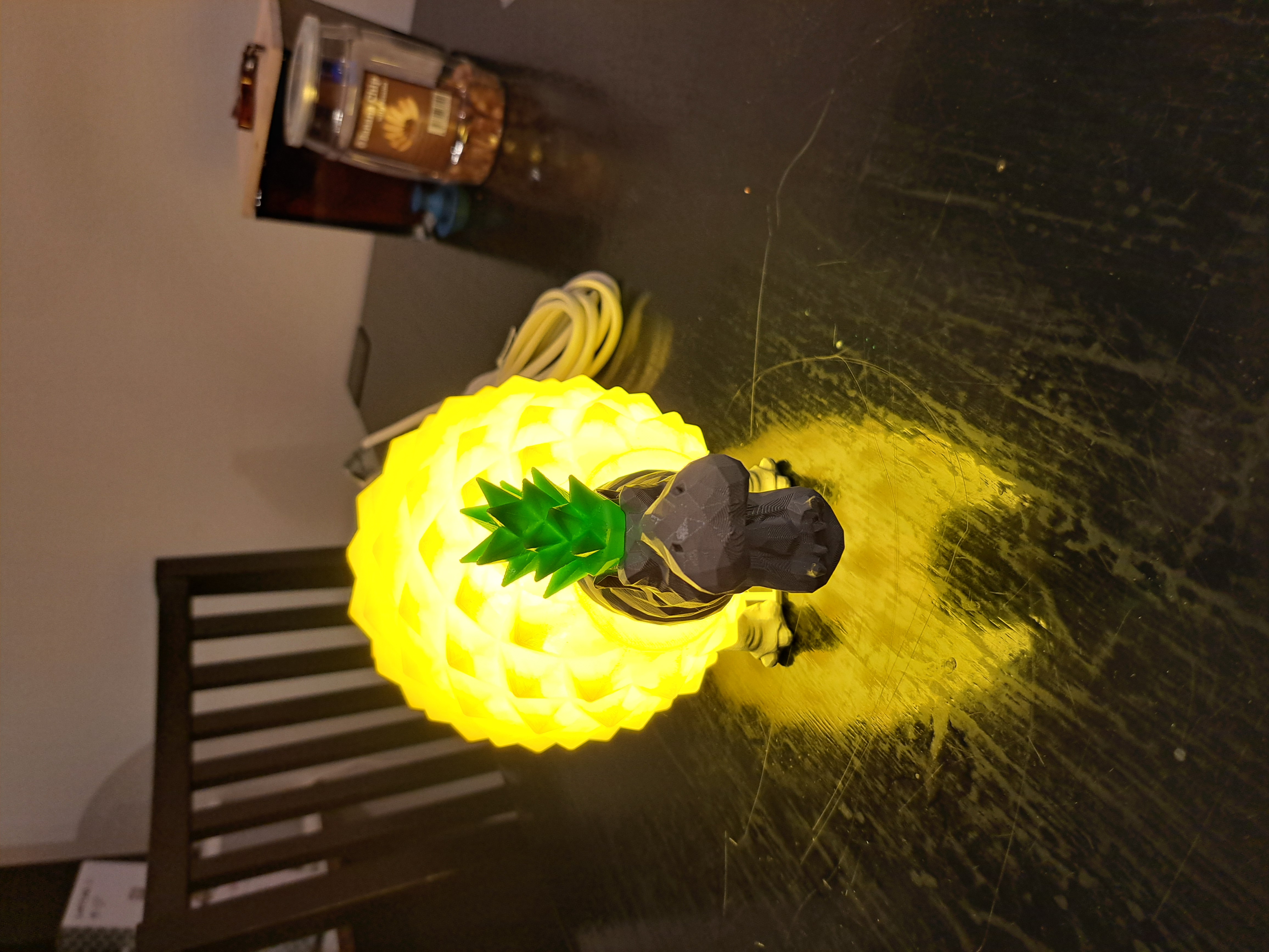 Hippo Pineapple lamp