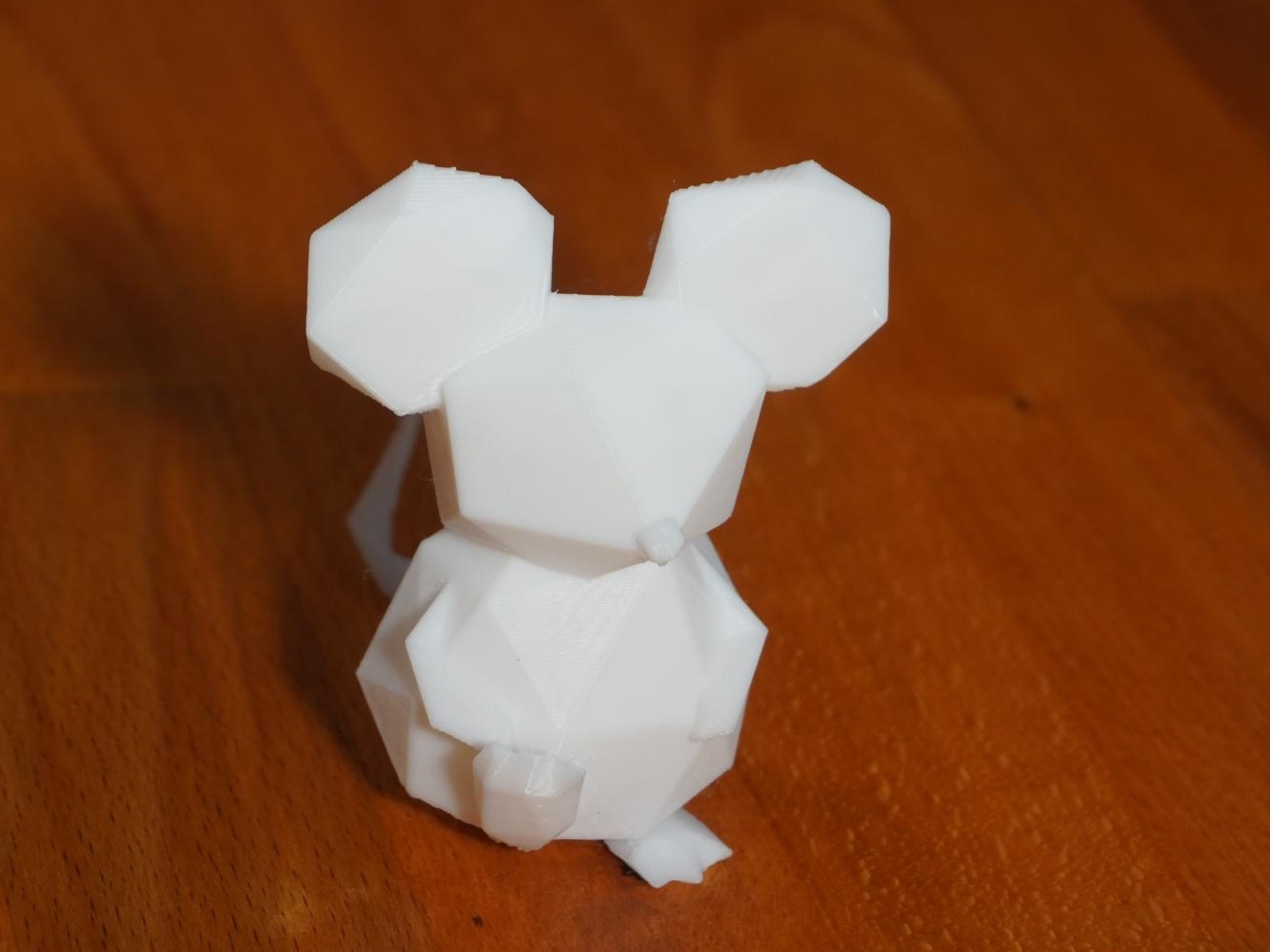 Miniatura 4 do modelo 3D Cute Low Poly Mouse