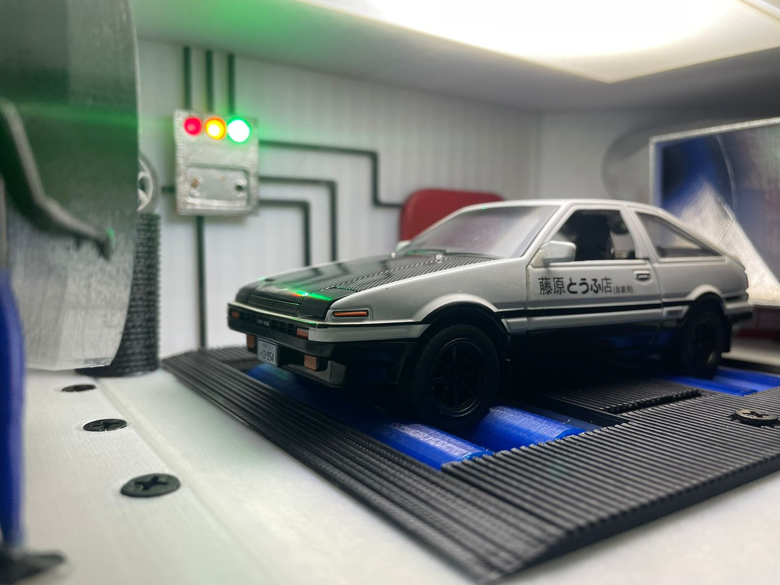 Functional AE86 1:32 Dyno Diorama with Engine Sound & Wind tunnel