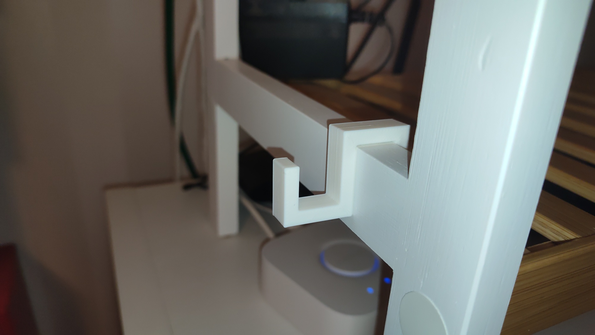 Songmics Bamboo Shelf Hook