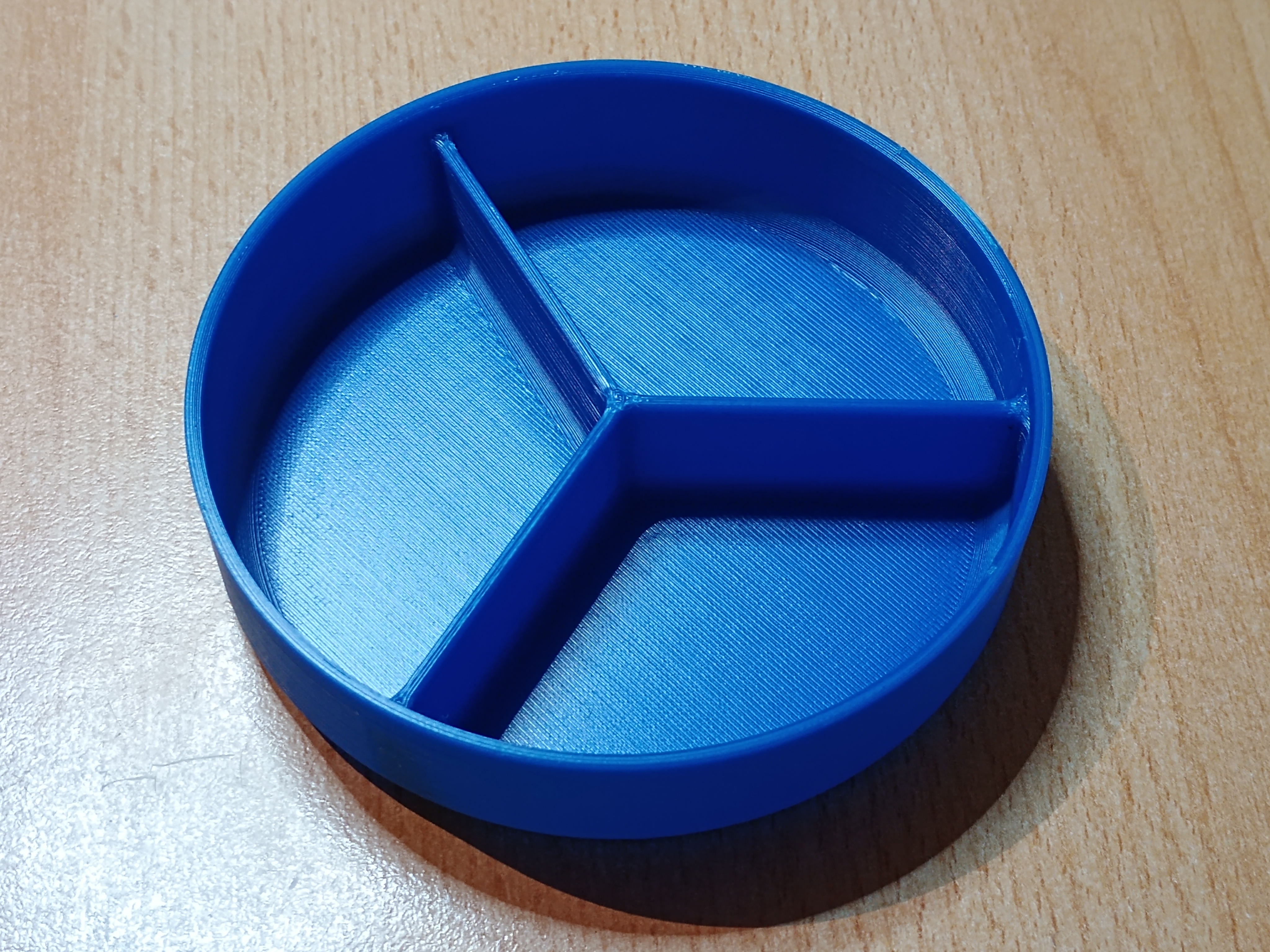 Round stackable organisers