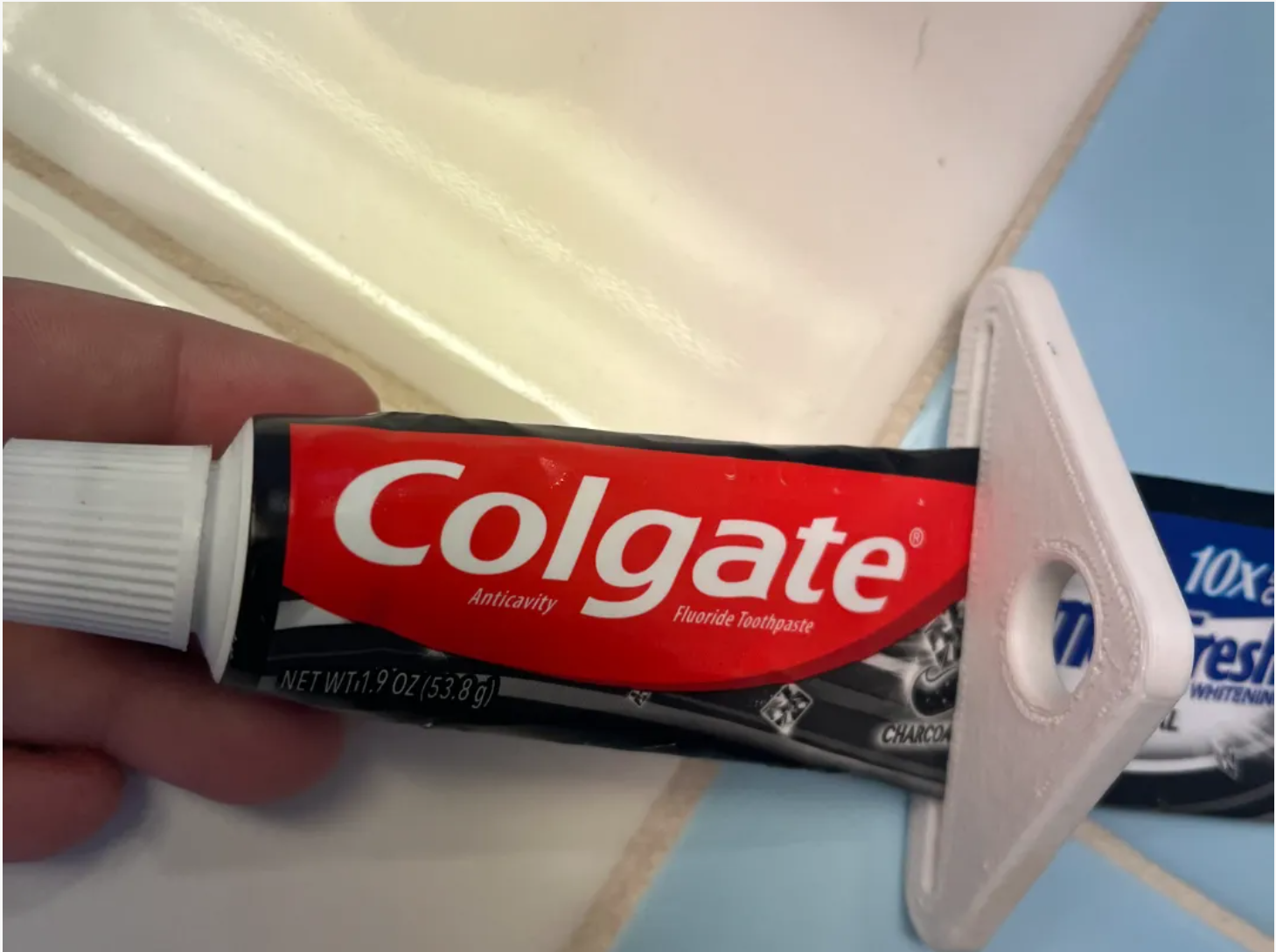 Simple Toothpaste Squeezer