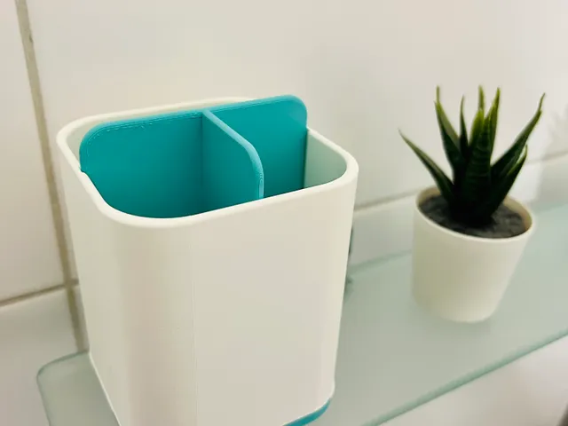 Joseph Joseph Style Toothbrush Holder