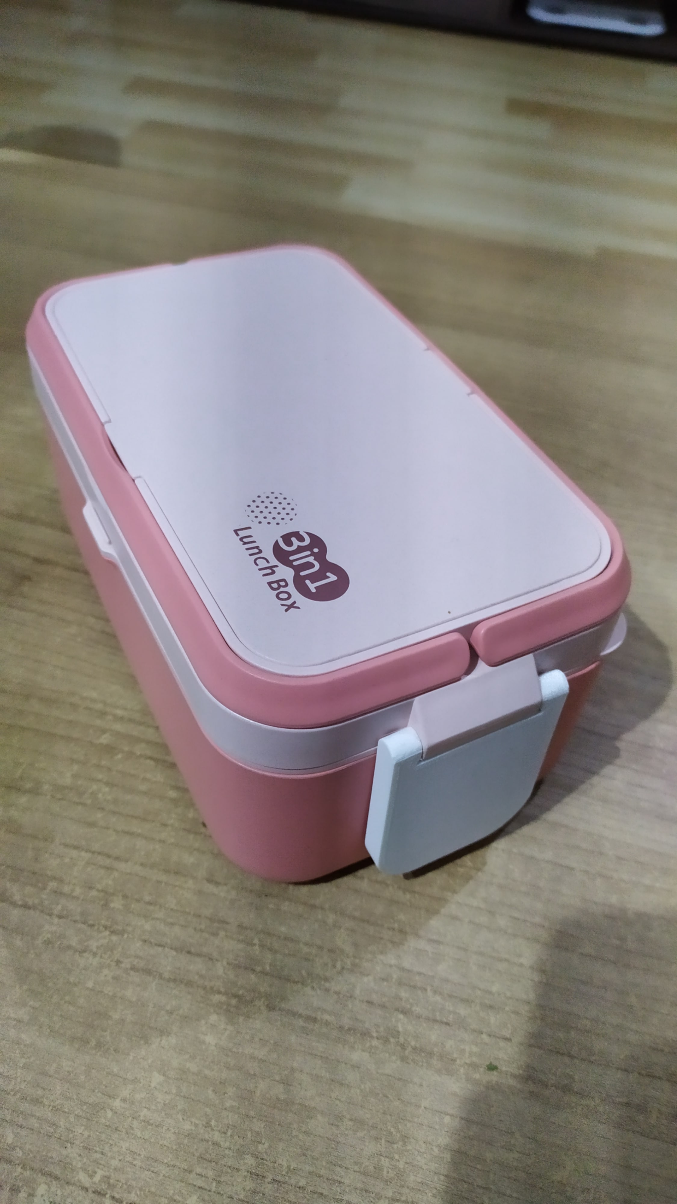 Lunch Box clip lock