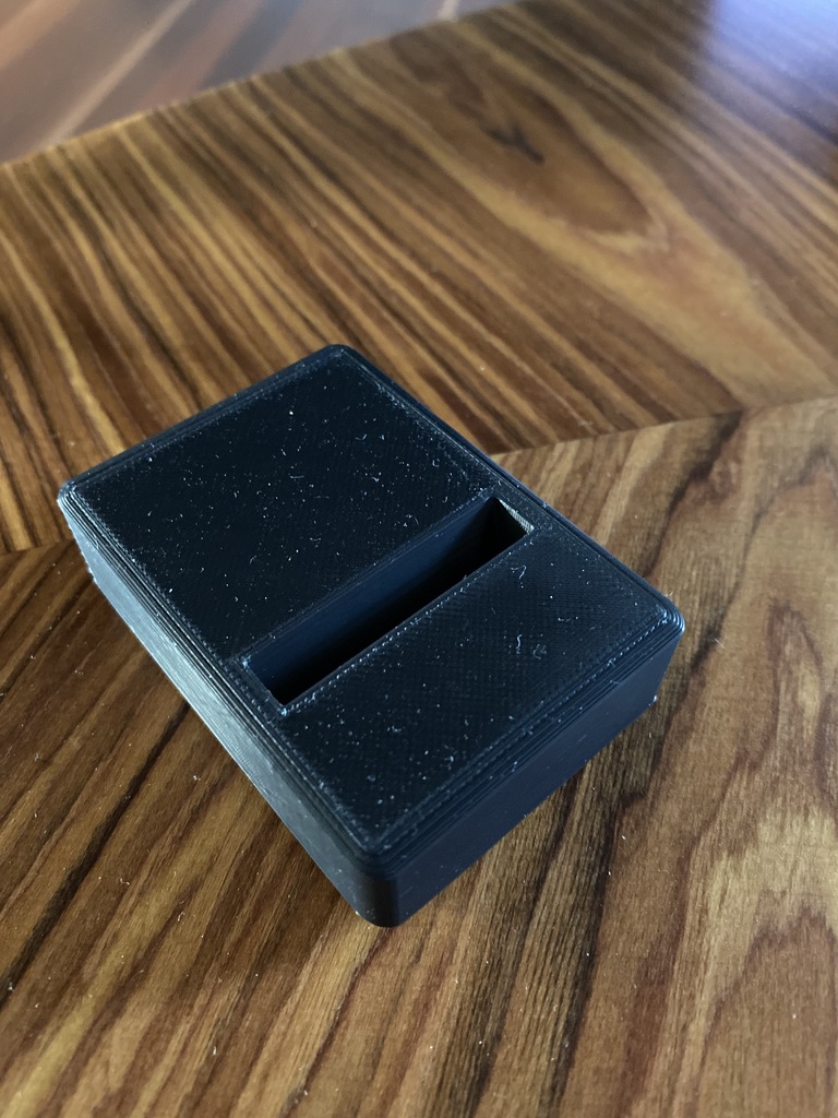 Miniatura 2 do modelo 3D AppleTV 4K Remote stand