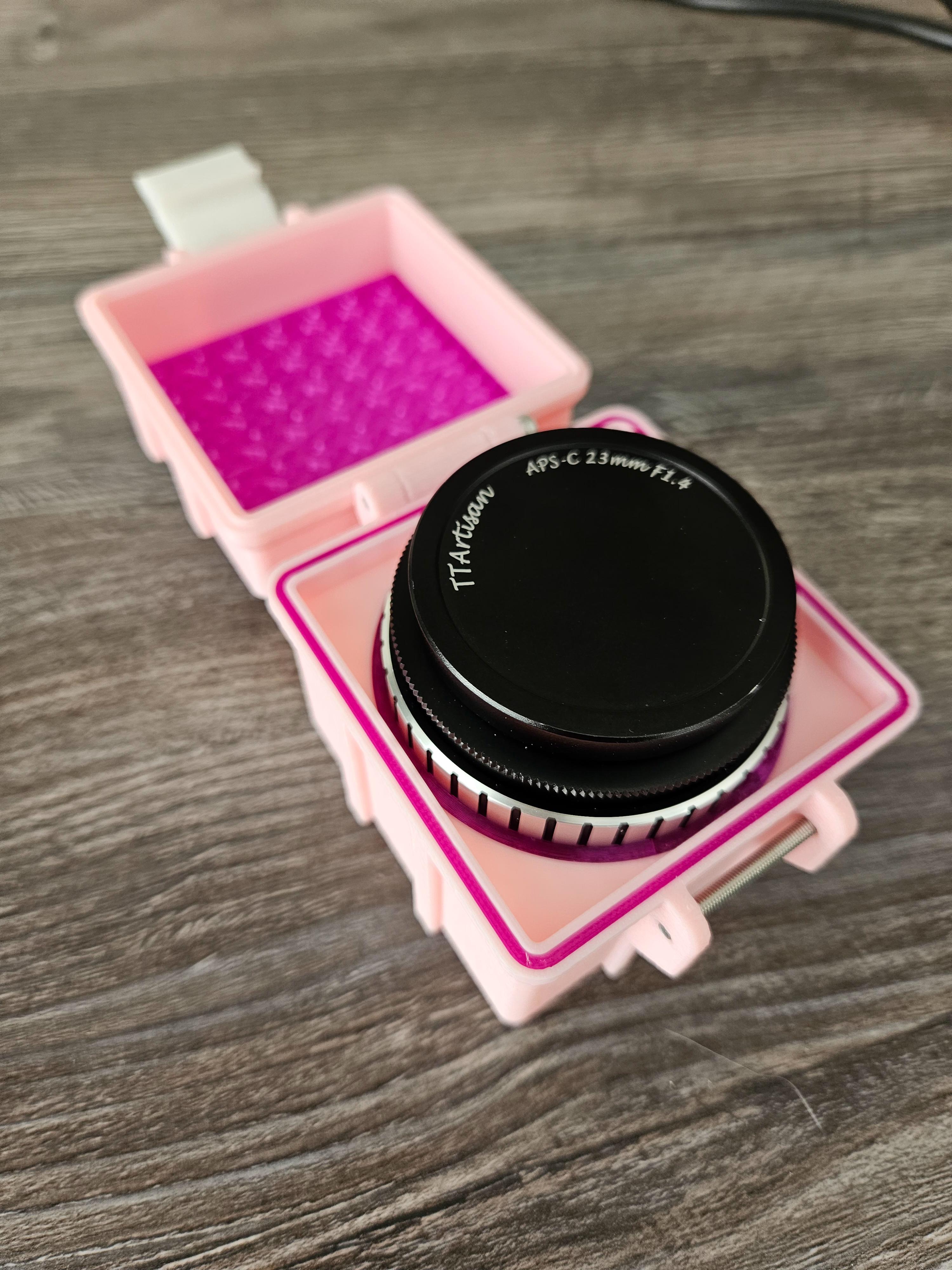 TTArtisan 23mm F/1.4 Rugged Box