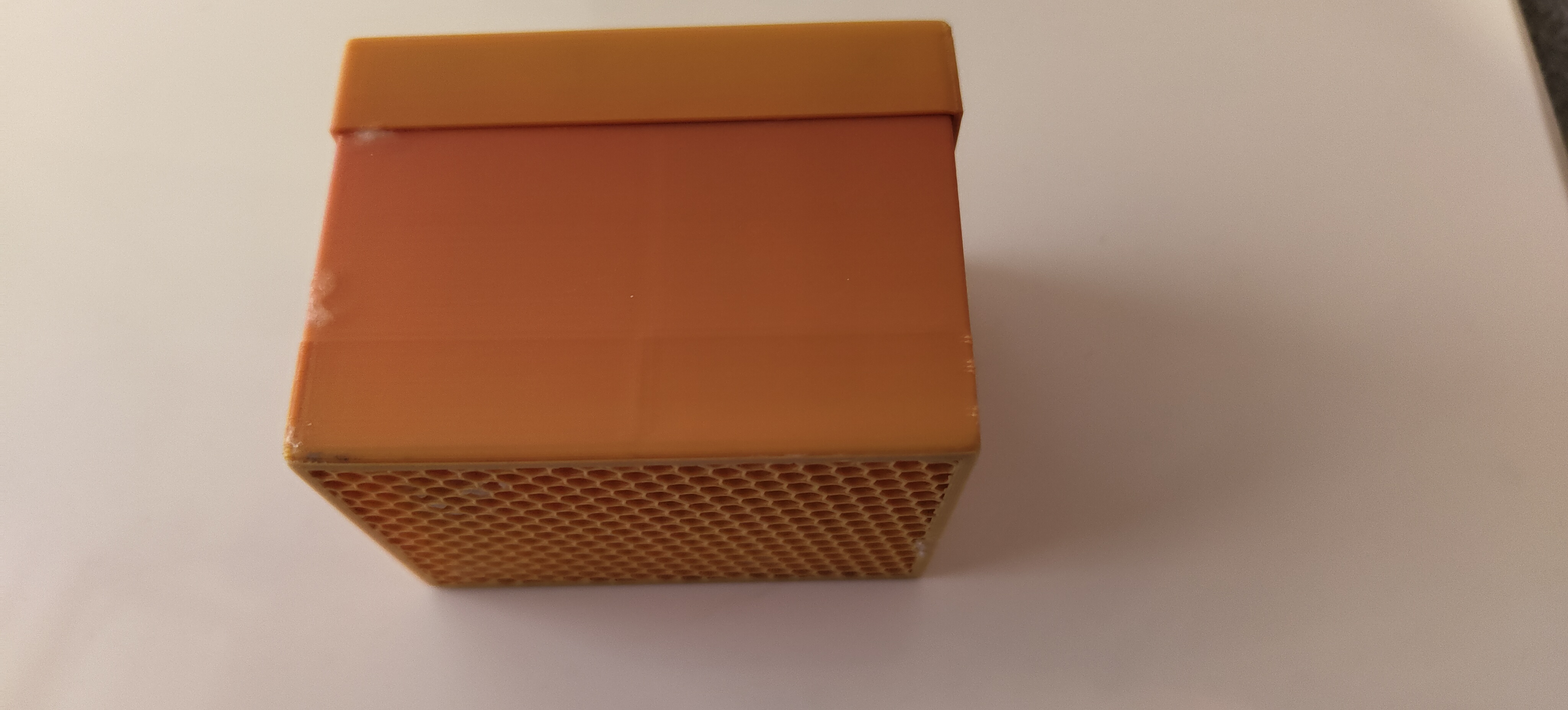 Travel cases for shampoo and conditioner bars