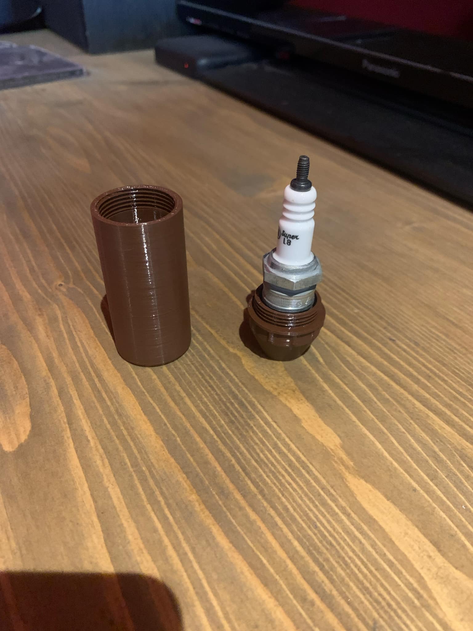 Obal na svíčku/case for sparkplug