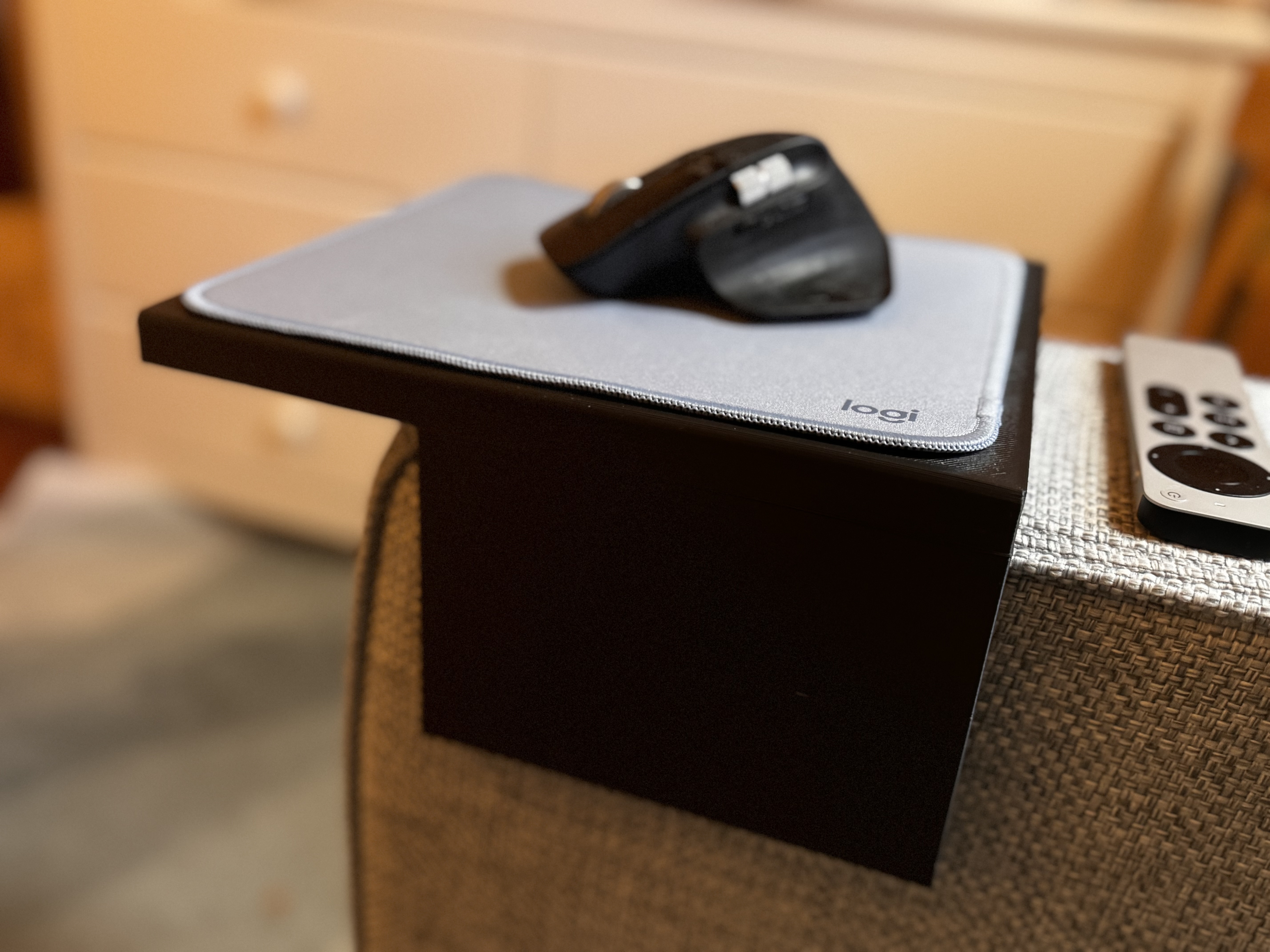 Lovesac mousepad shelf