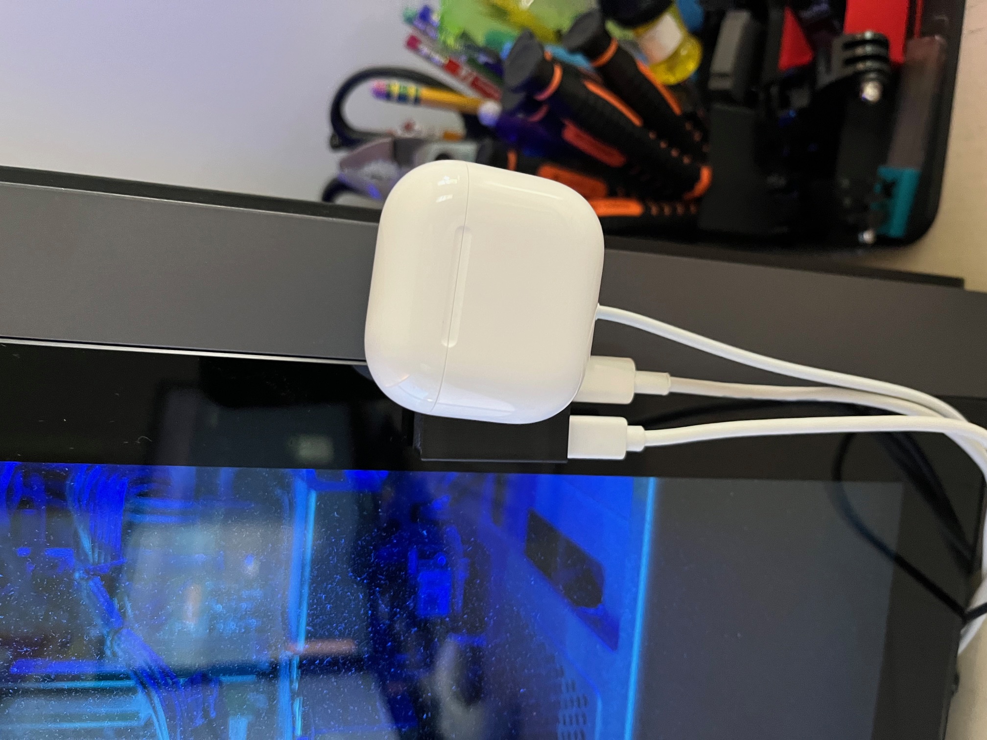 Cable Hoder