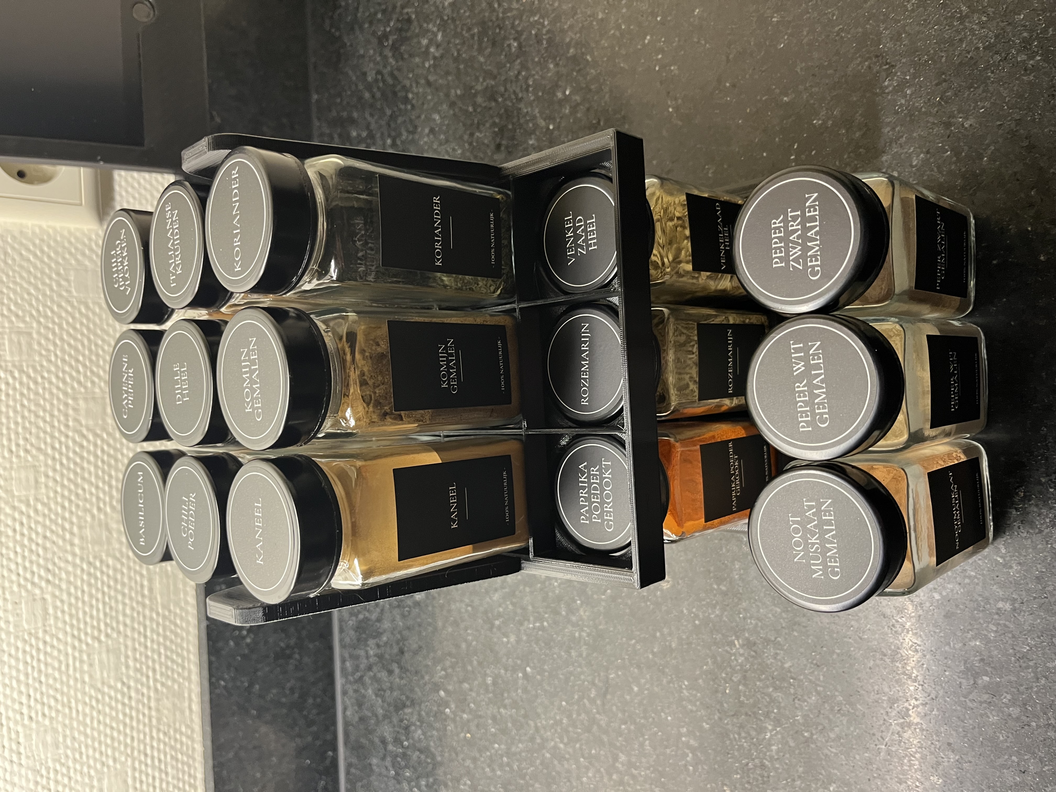Miniatura 5 do modelo 3D Stackable Rack Spice Jars