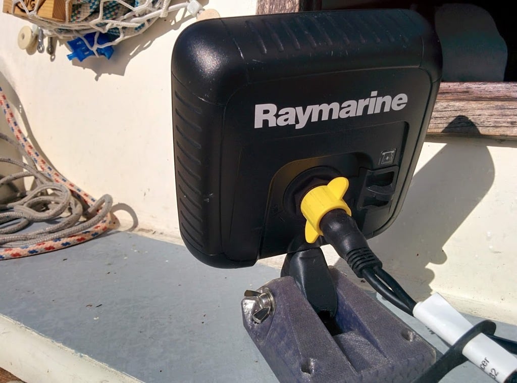 Raymarine Dragonfly4 and Dragonfly5 fishfinder mount (plus Westerly Nimrod adapter)