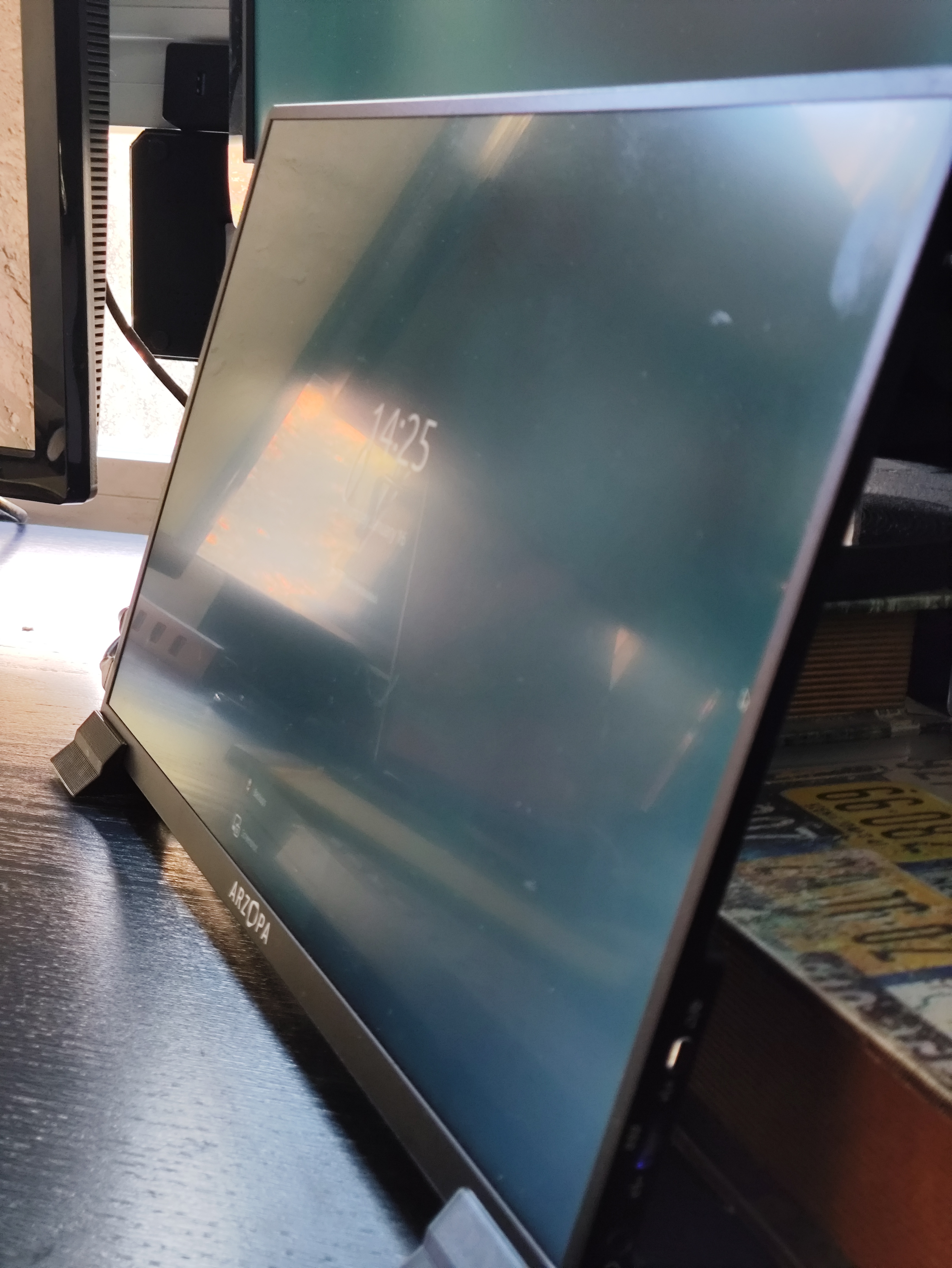Arzopa A1 Gamut tilted stand