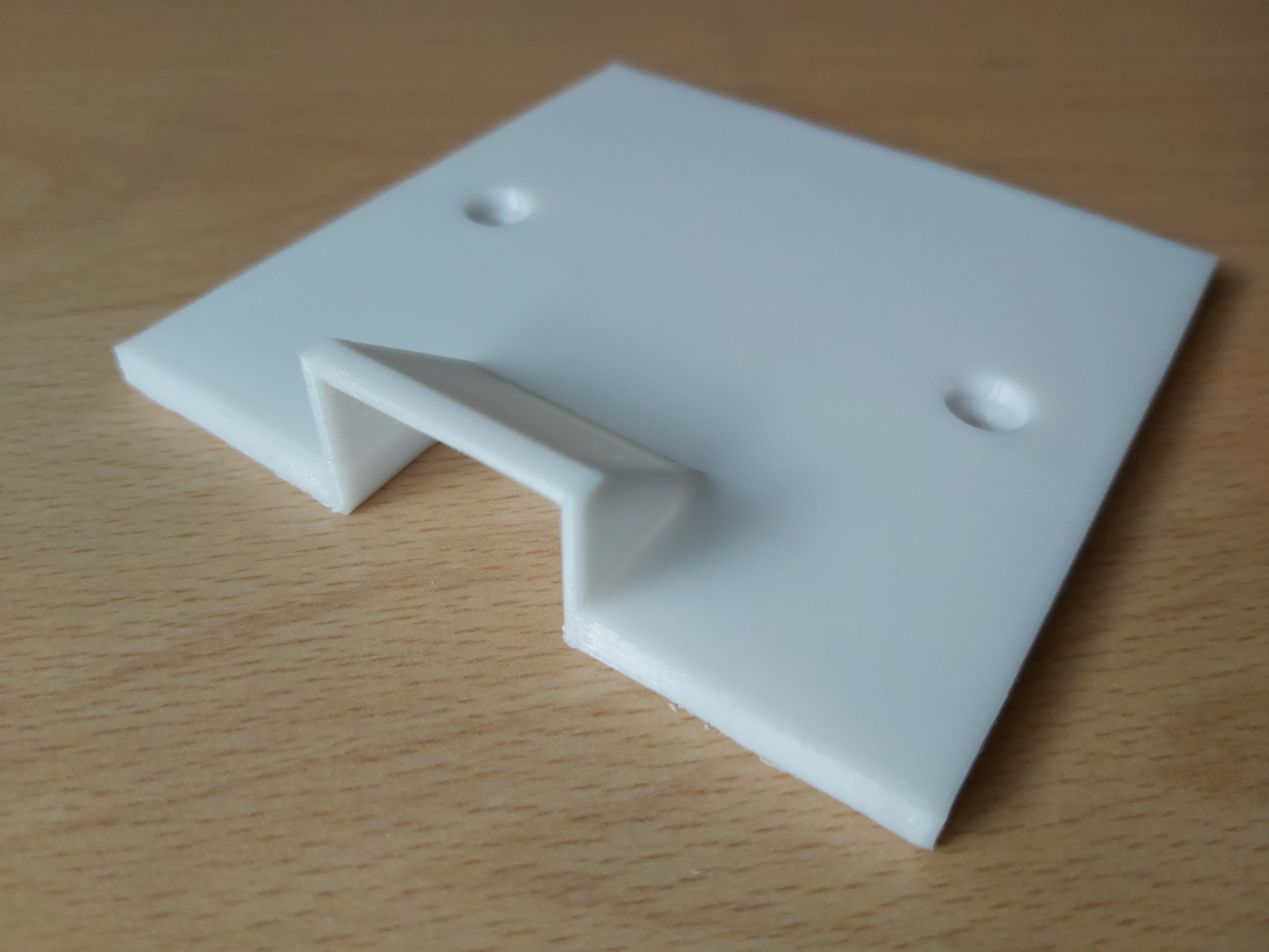 Single UK Pattress - 25x16mm trunking cover adaptor