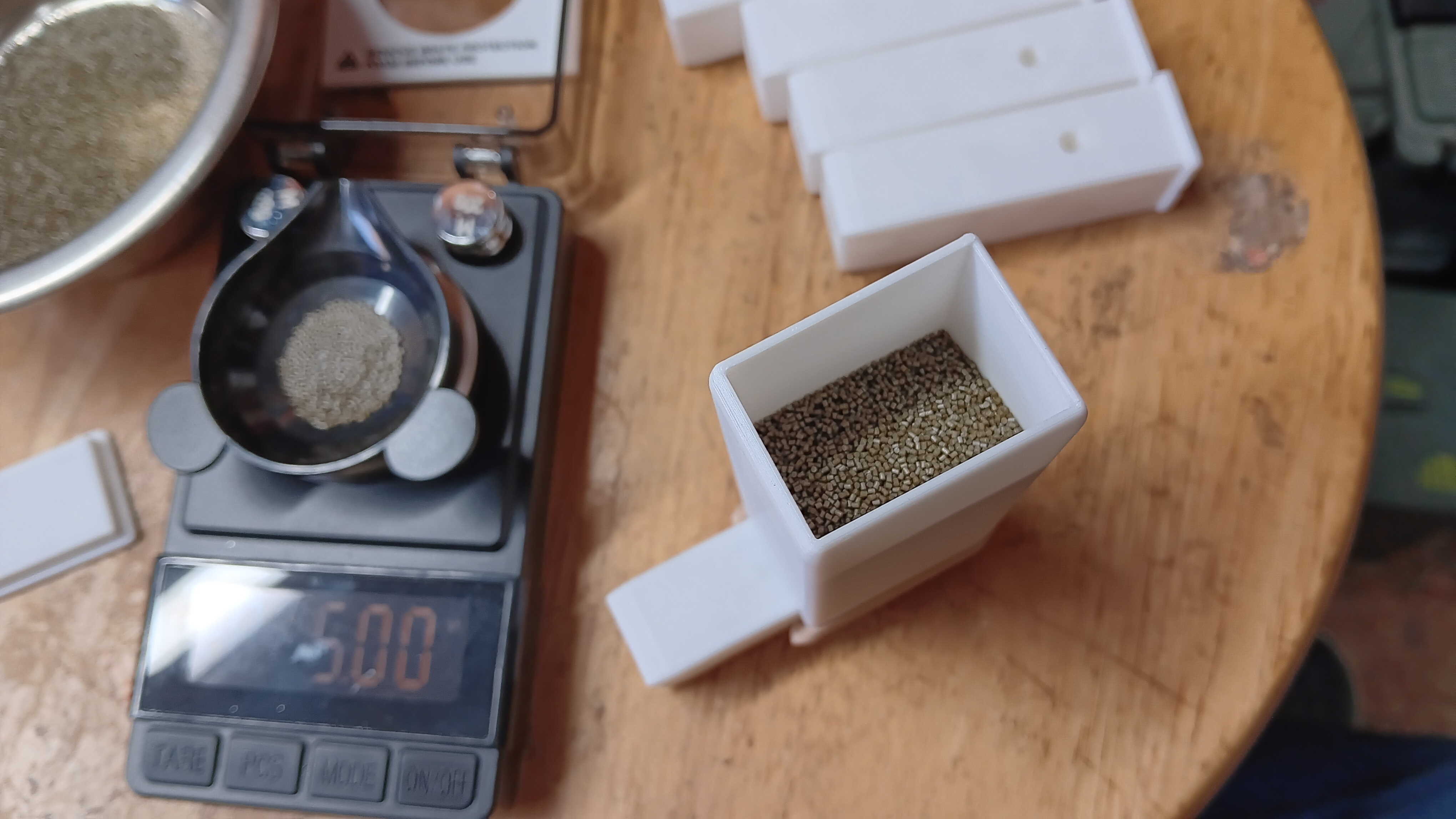 Handheld Powder Dropper — thumbnail 2
