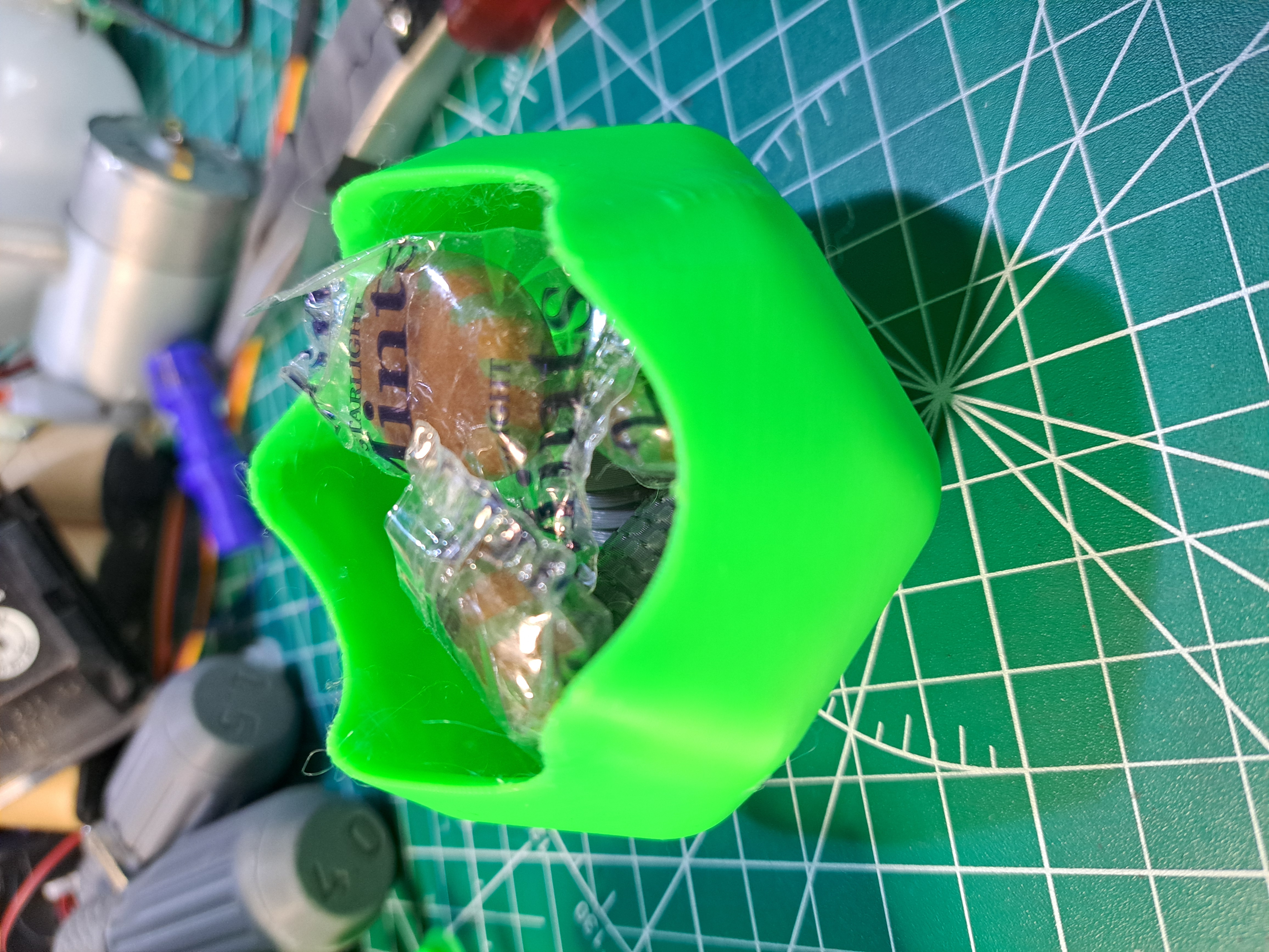 20mm Cropped 30mm Circle 55 Soft Edge Dodecahedron Container