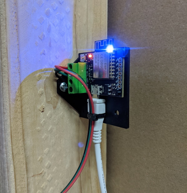 Pixelblaze PCB holder mount — thumbnail 2