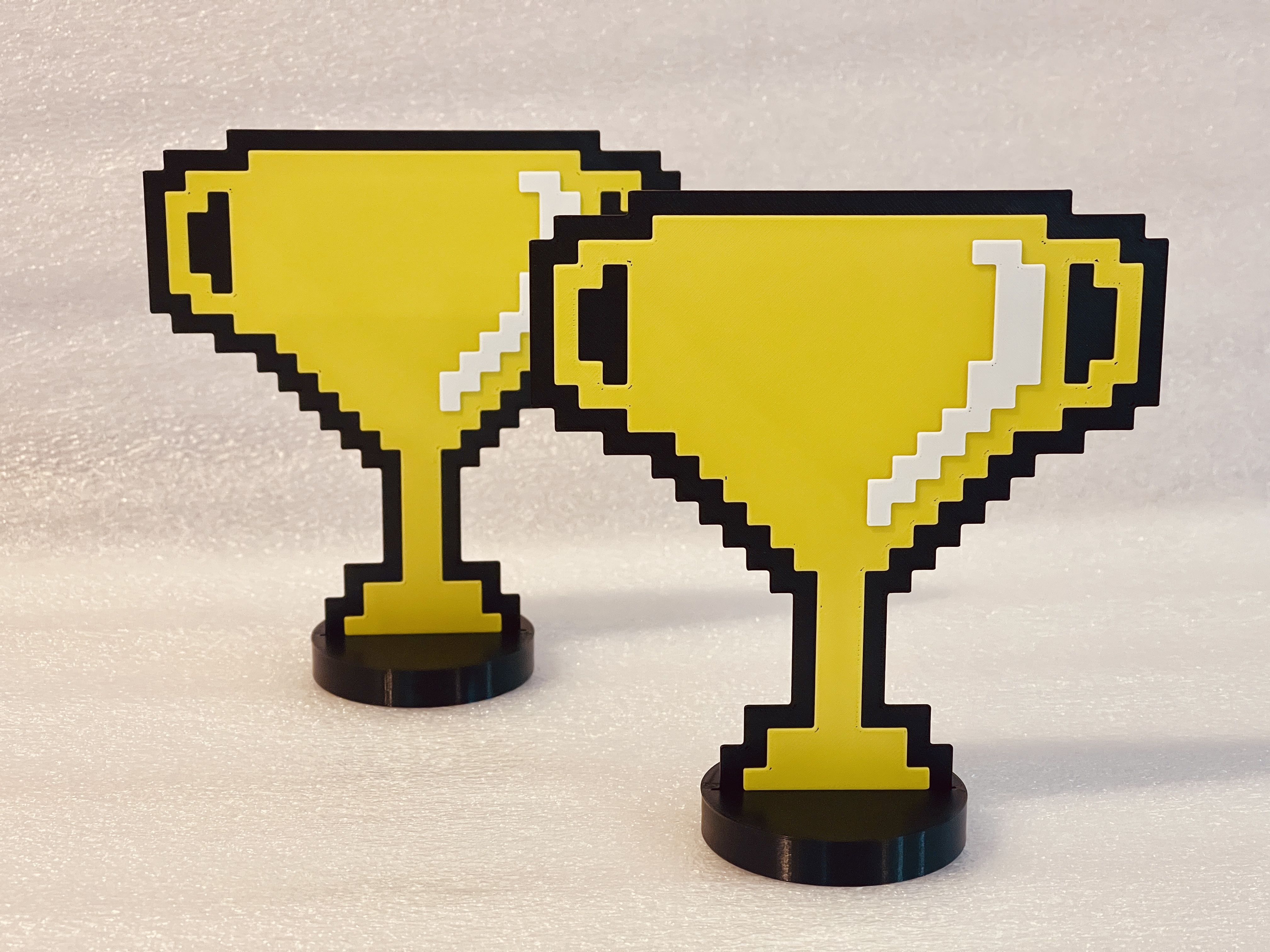Miniatura 4 do modelo 3D Simple 2D Pixel Trophy with Base