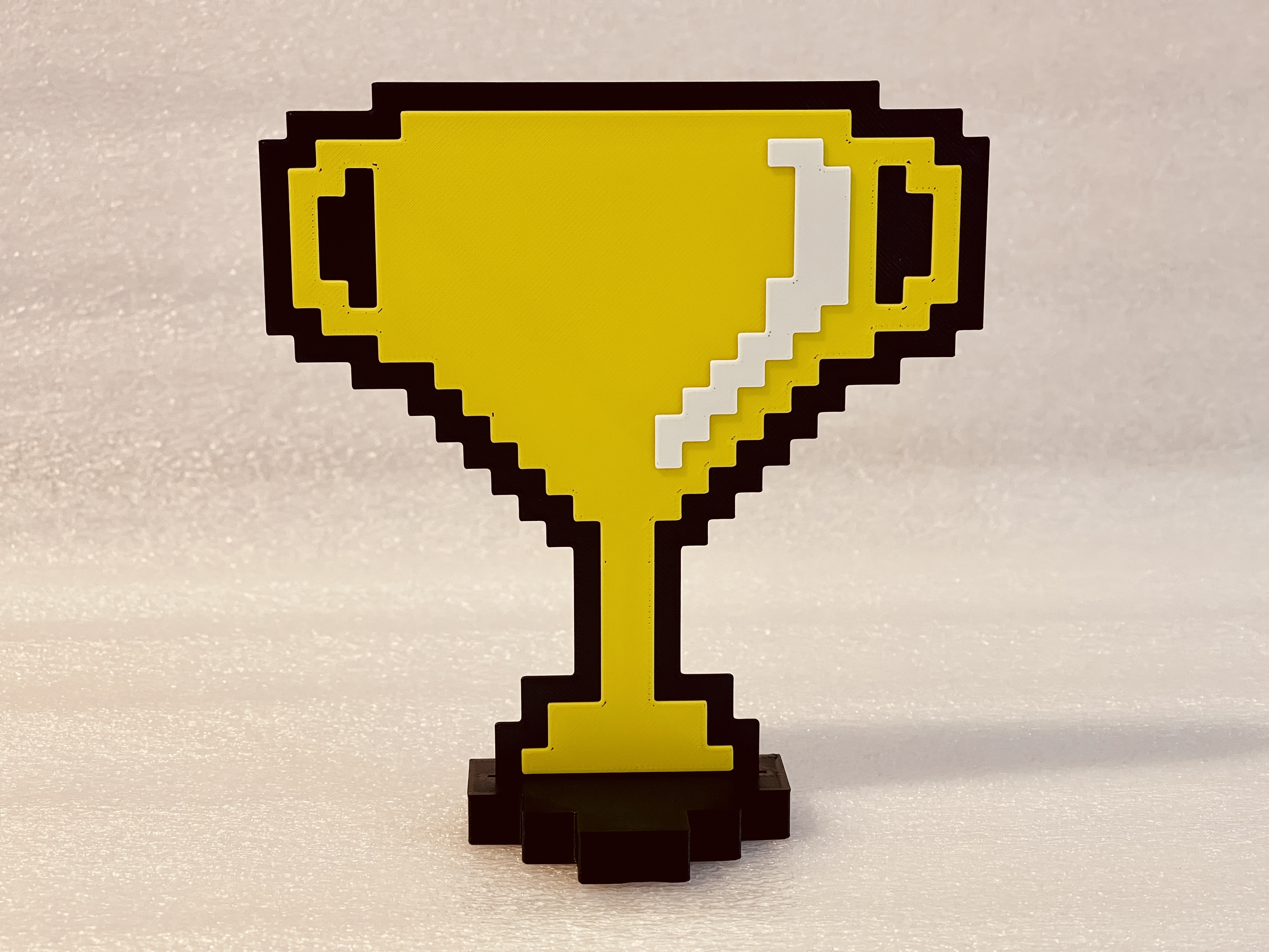 Miniatura 2 do modelo 3D Simple 2D Pixel Trophy with Base