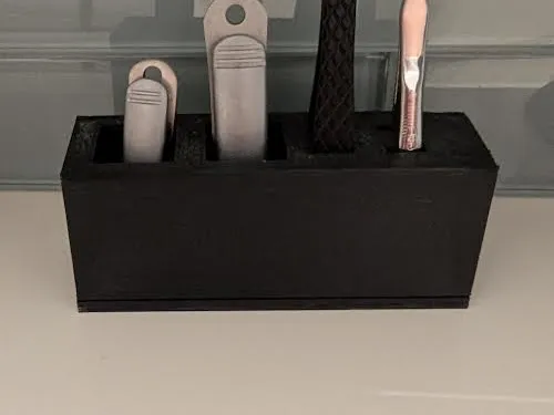 Tweezer And Nail Clippers