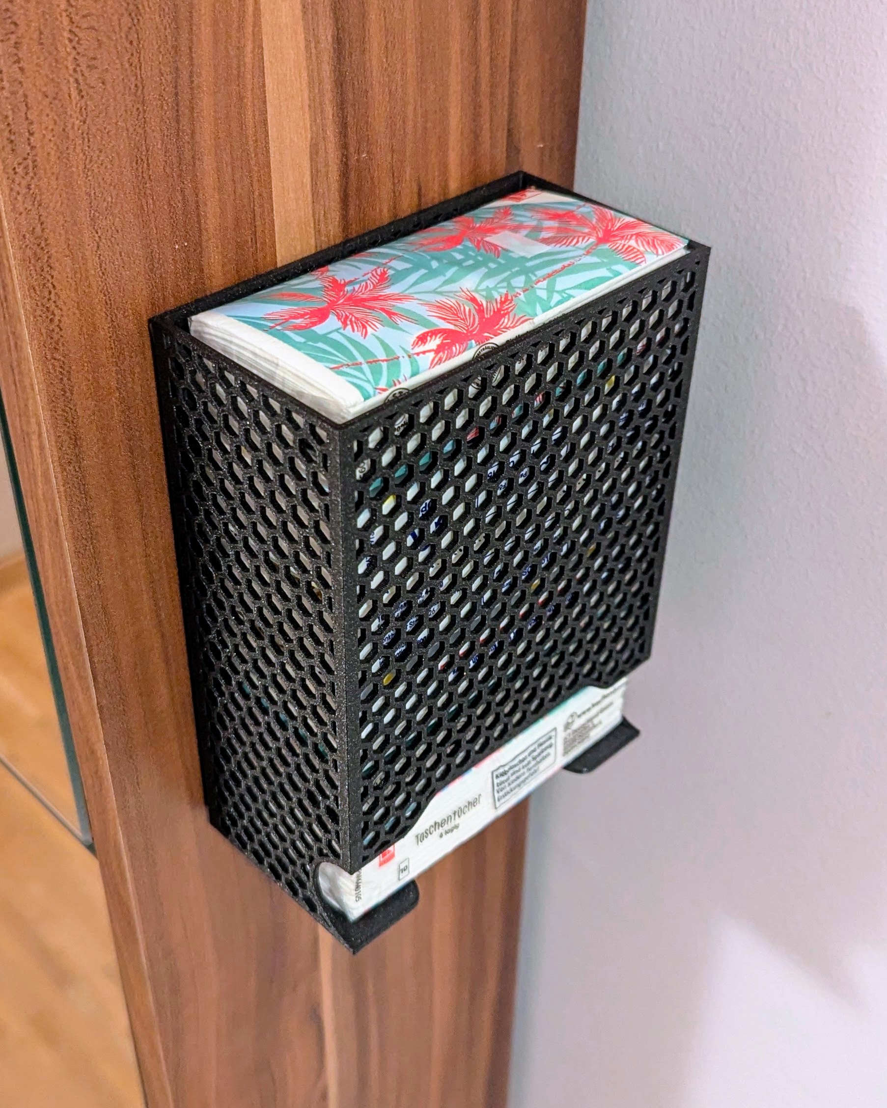 Tissue Dispenser