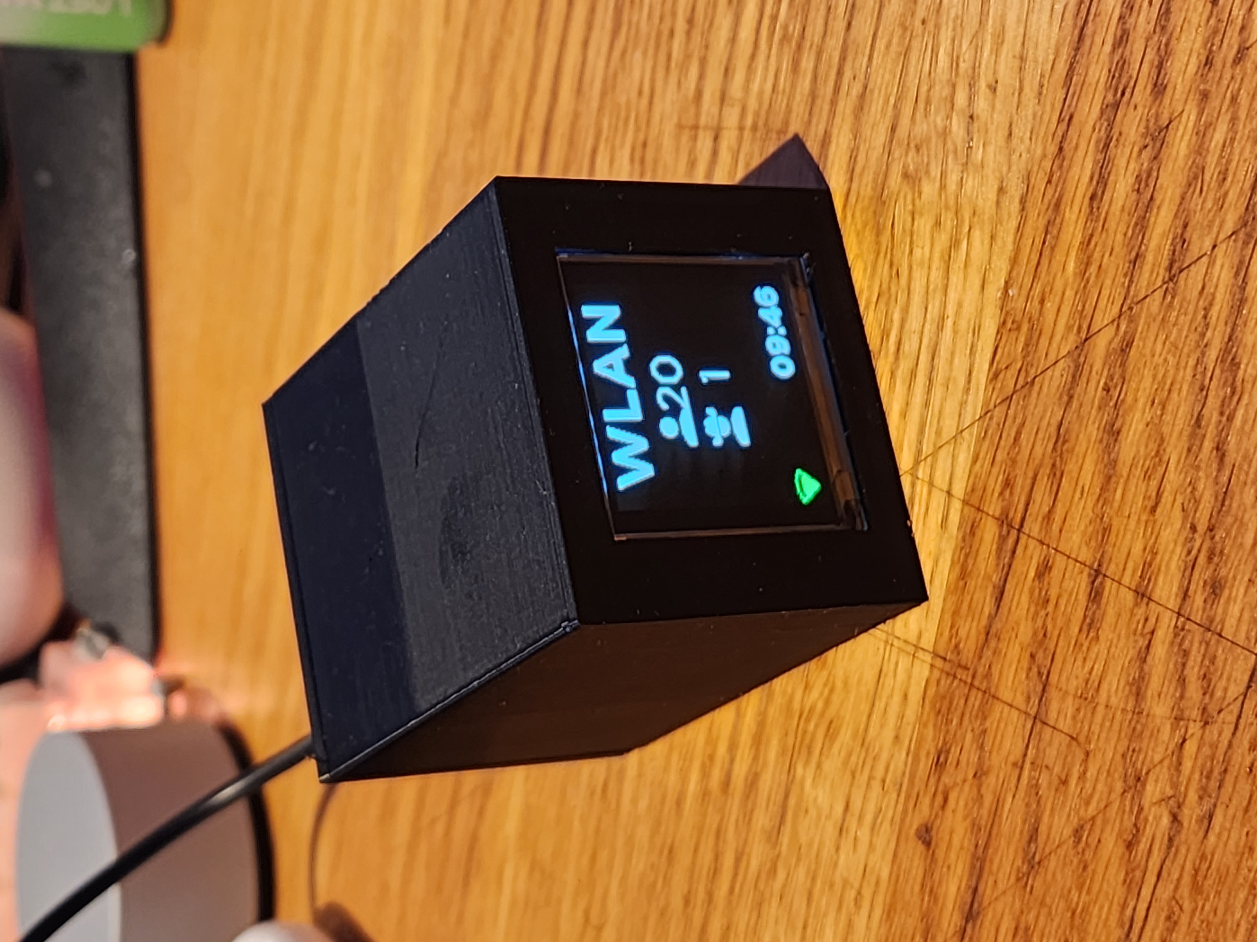 Waveshare 1.5inch RGB OLED Display Case ESP32