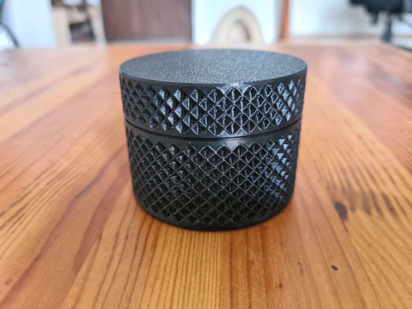 Universal Rugged Reverse Knurling Pattern EDC Container