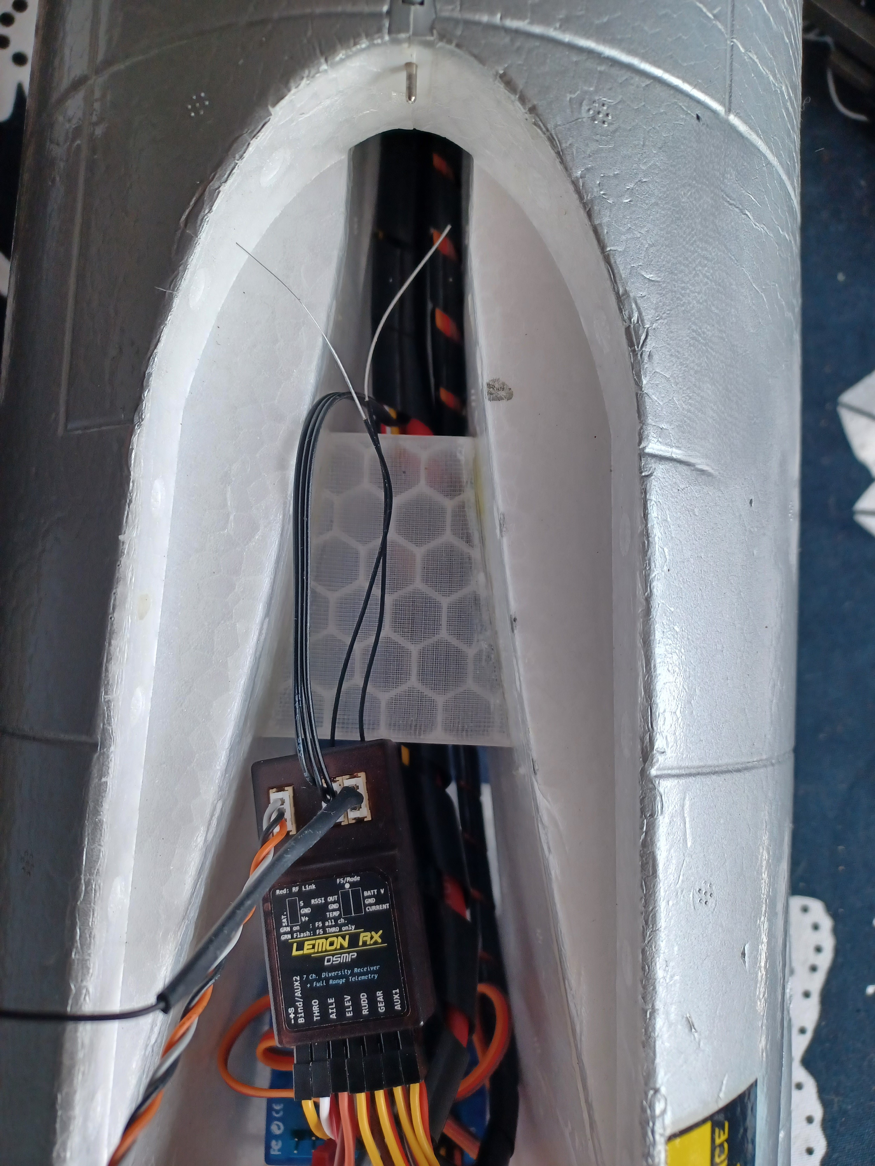 Receiver shelf for Freewing T-33 Shooting Star