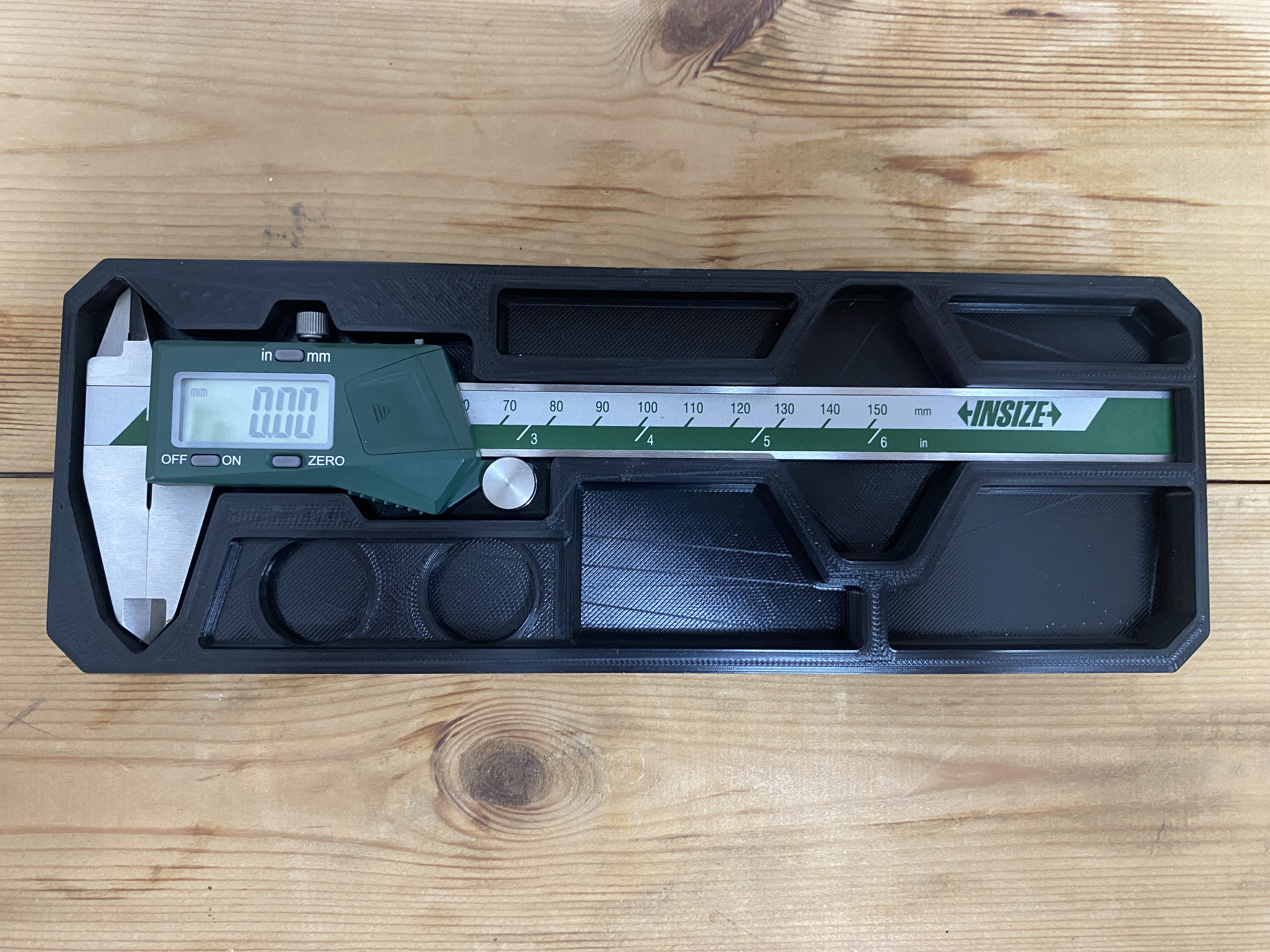 Miniatura 2 do modelo 3D Insize Caliper Case