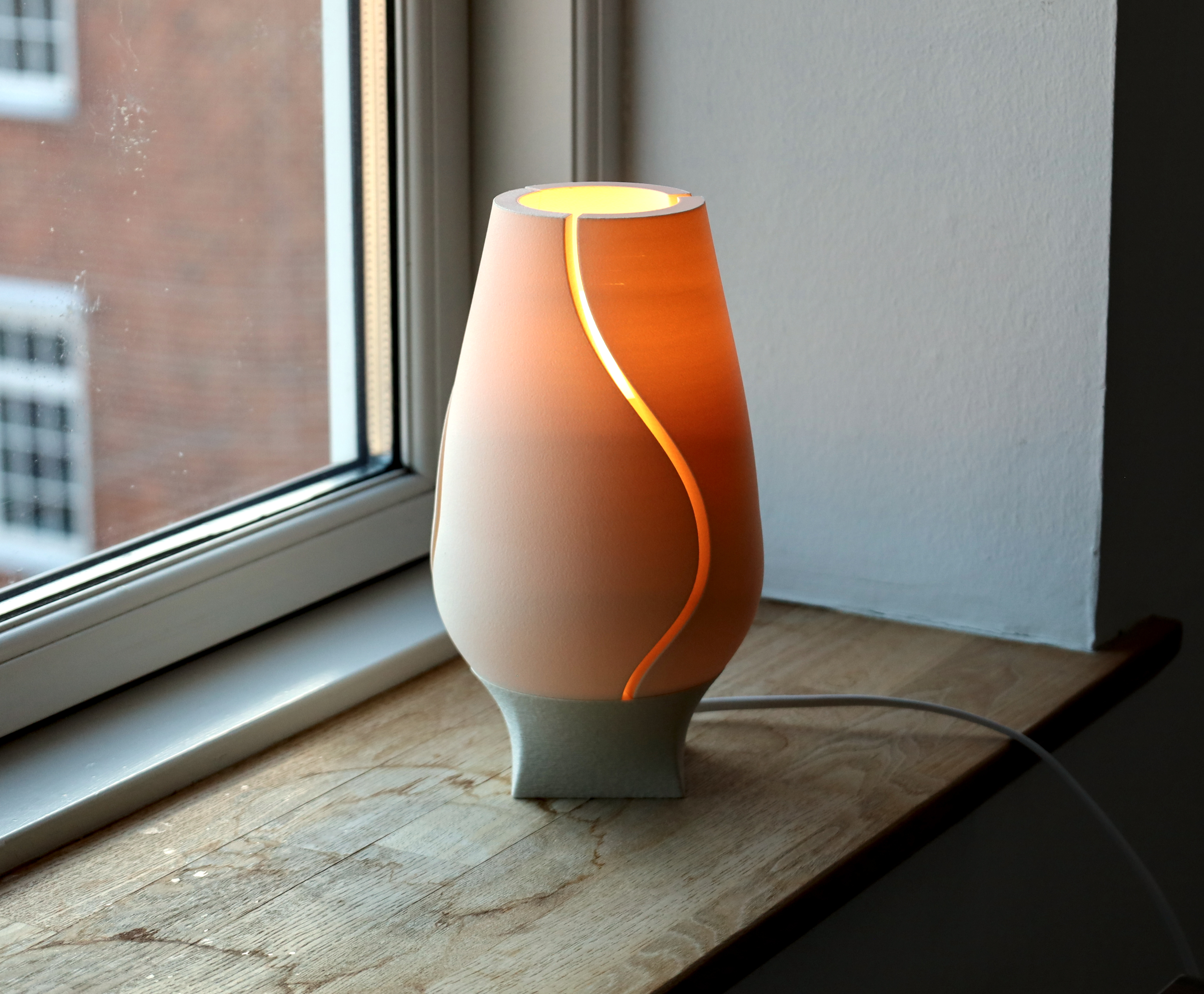Lamp V10