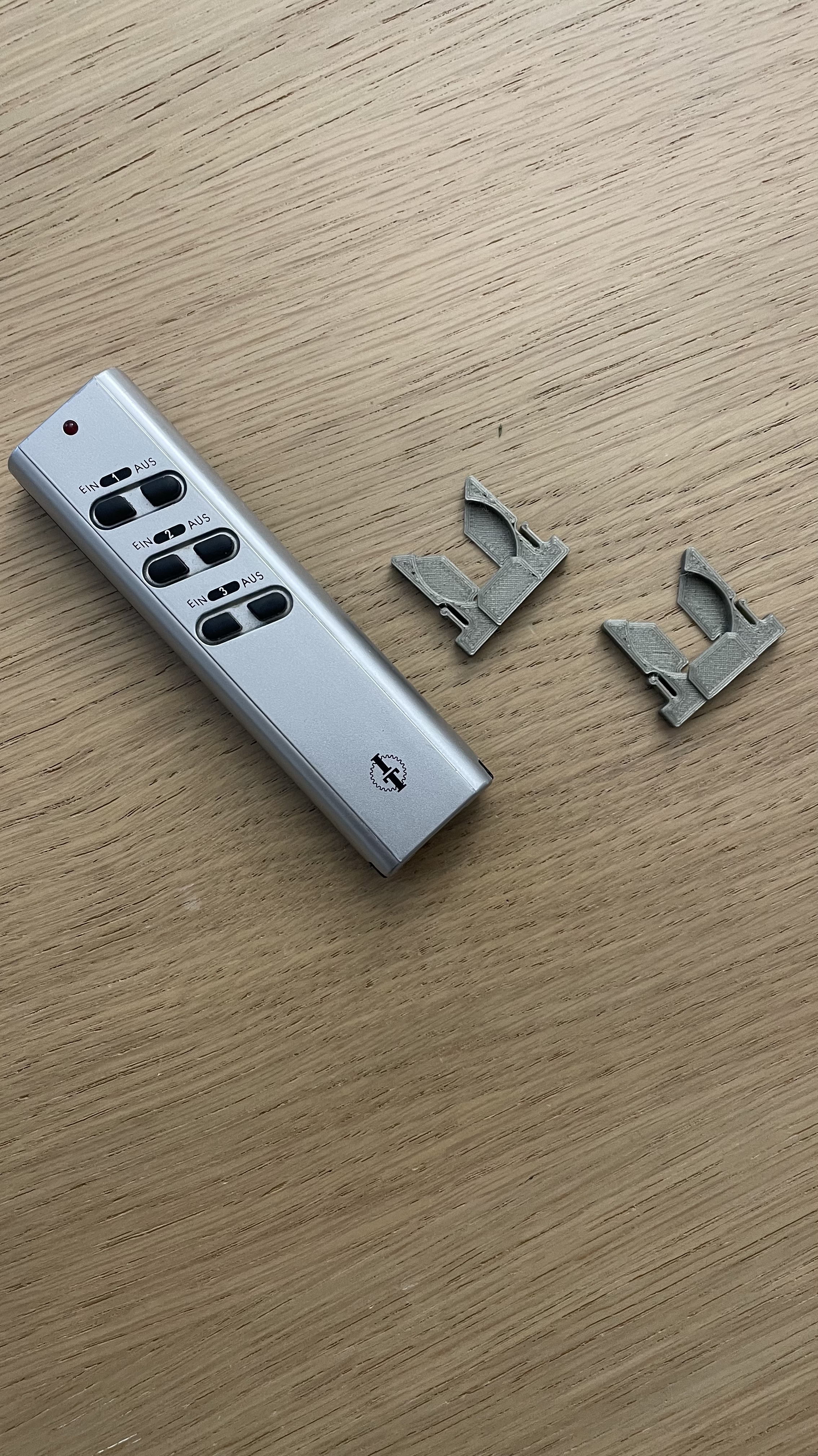 Battery holder for intertechno PAR-1000