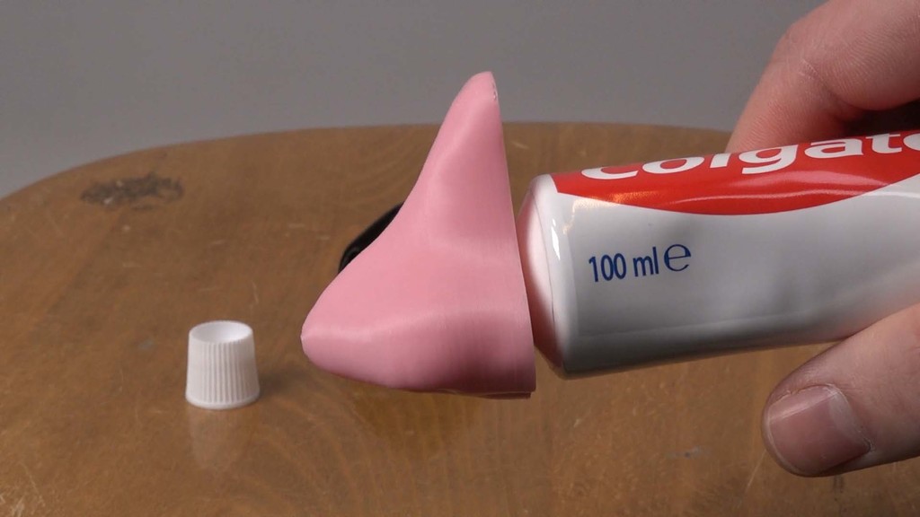 Nose Toothpaste Cap by TomoDesigns Download free STL model