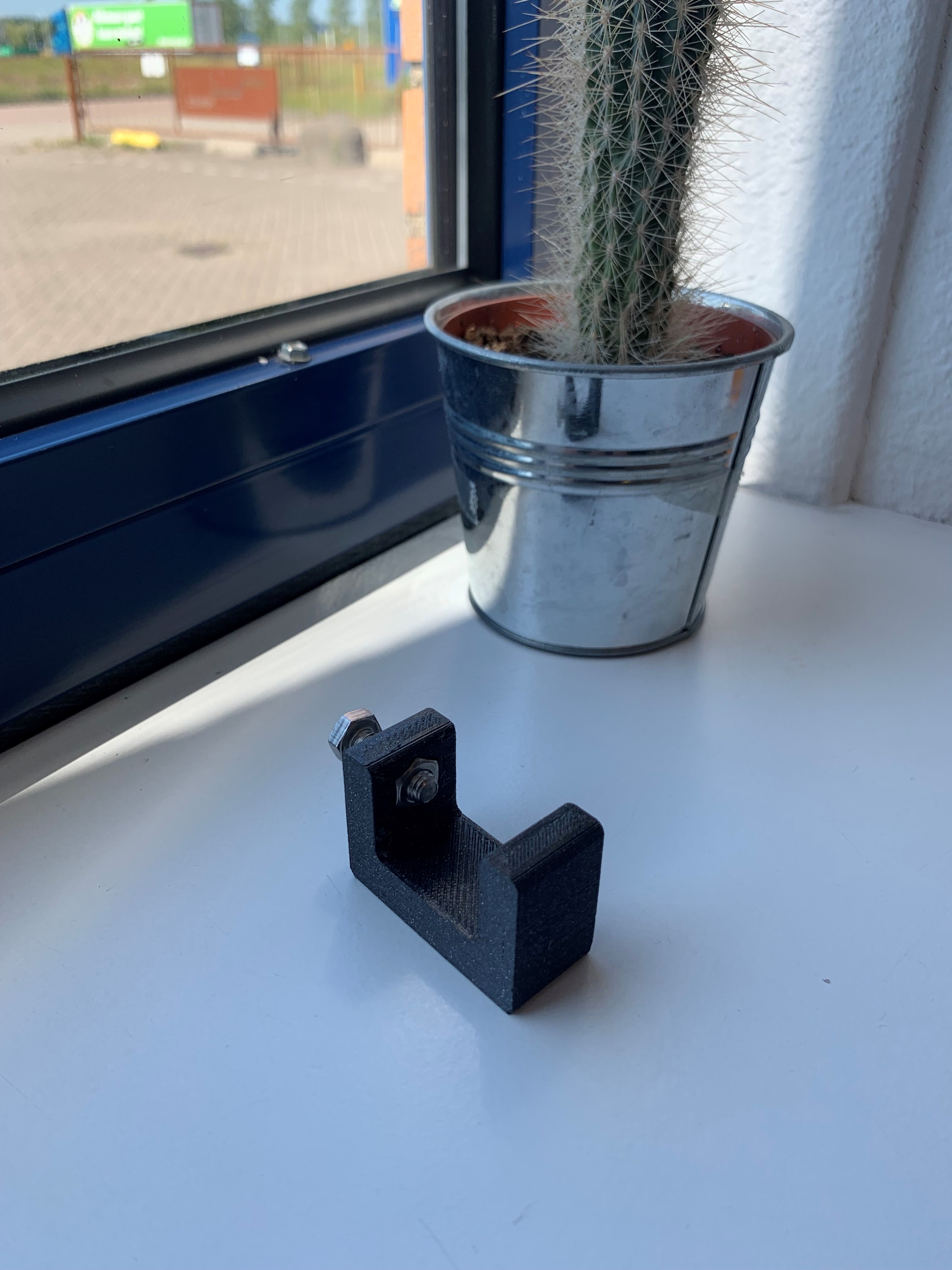 Miniatura 2 do modelo 3D C-clamp