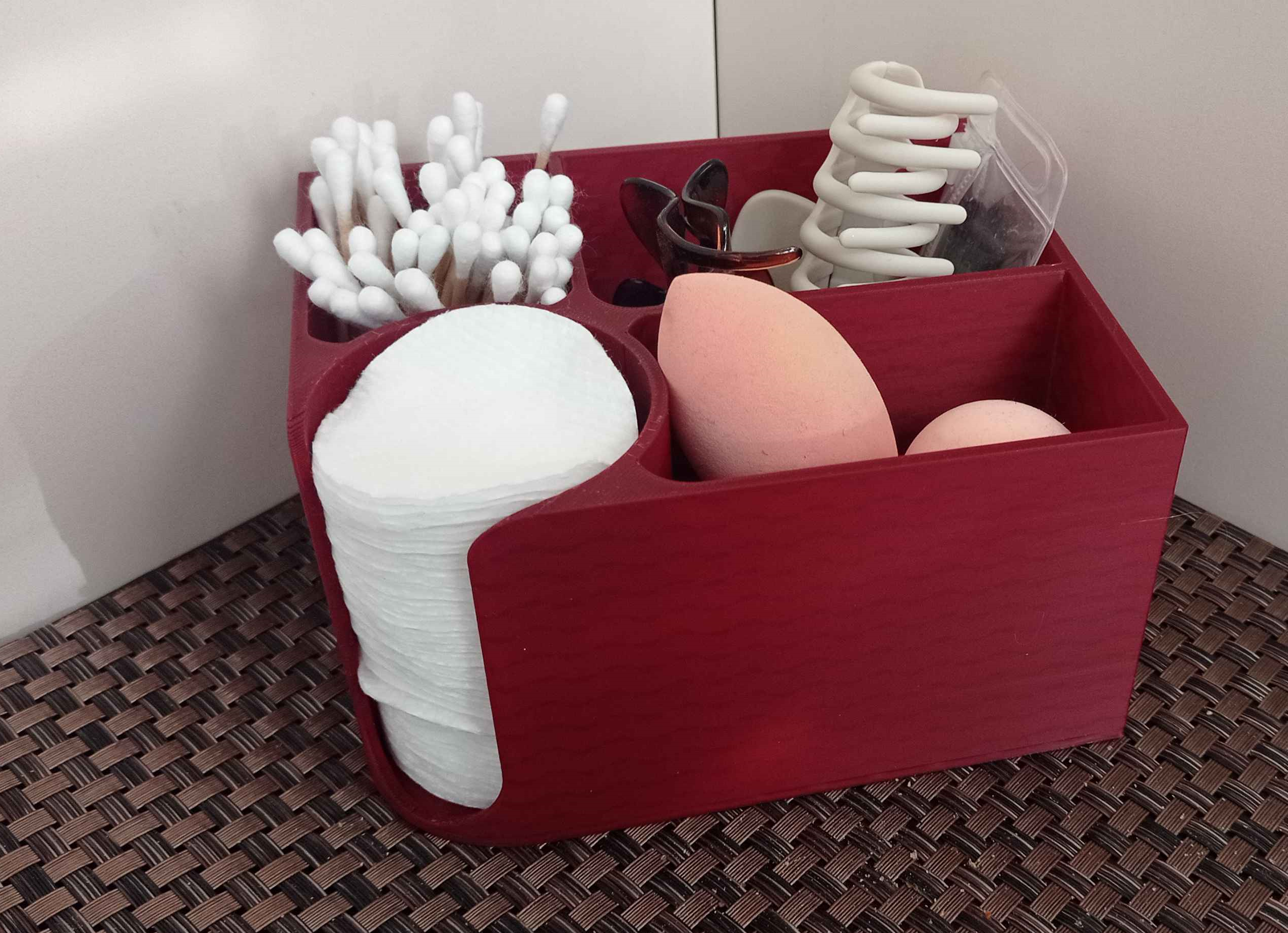 Cotton pad and tips organizer
