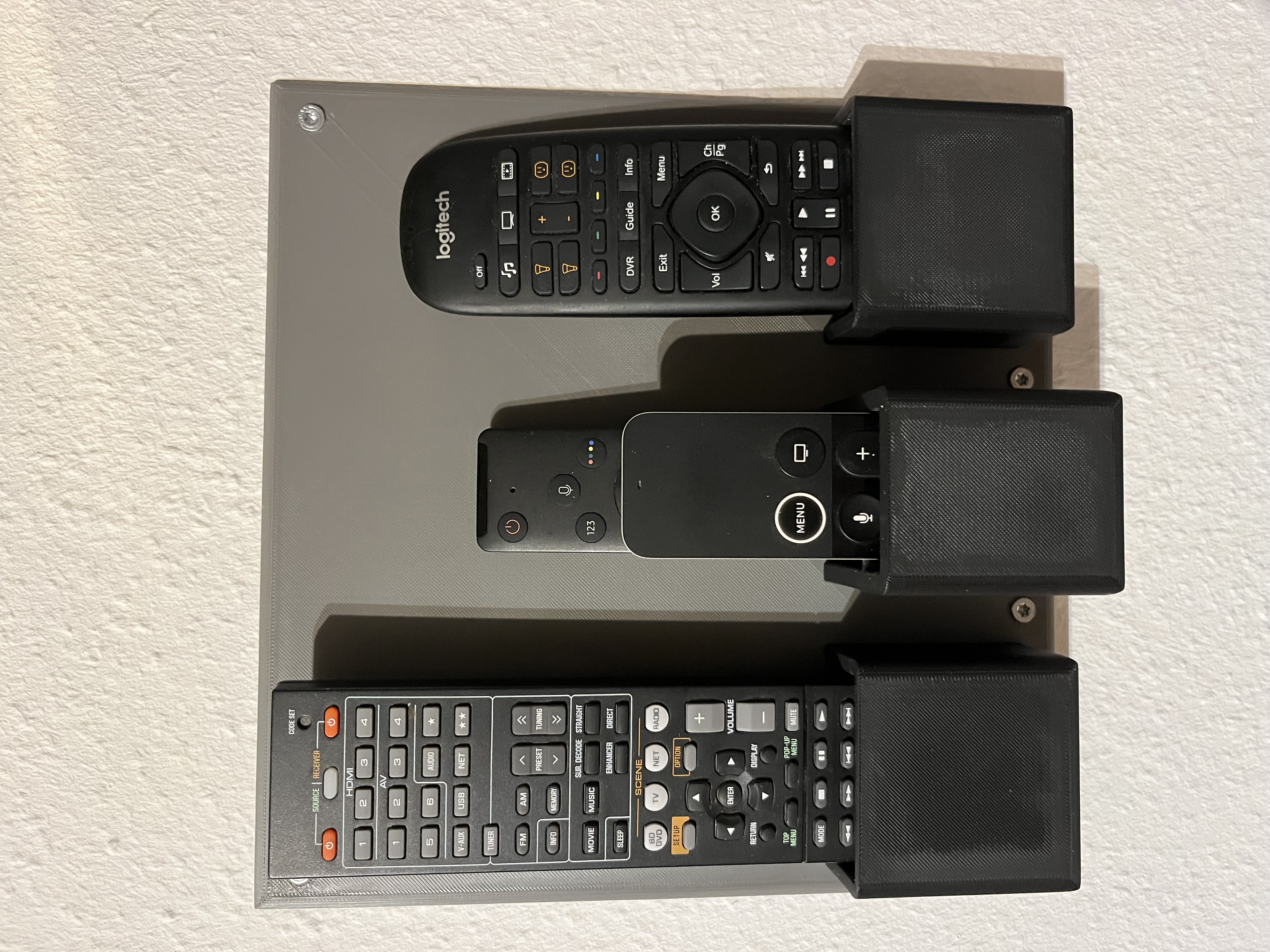 Wall mount for 4 remote controllers - without text