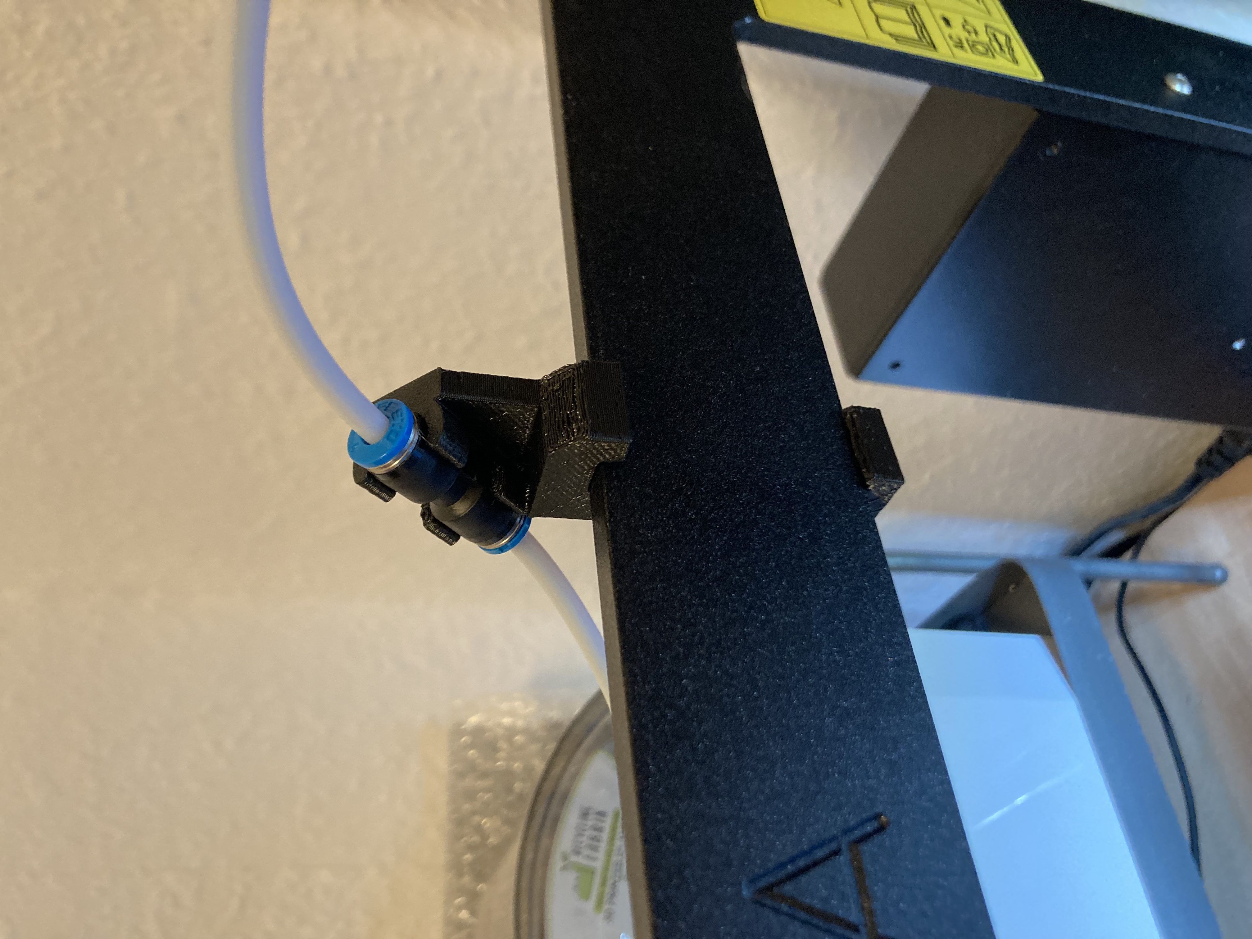 MK3S+ frame holder for coupling connector for PTFE tube
