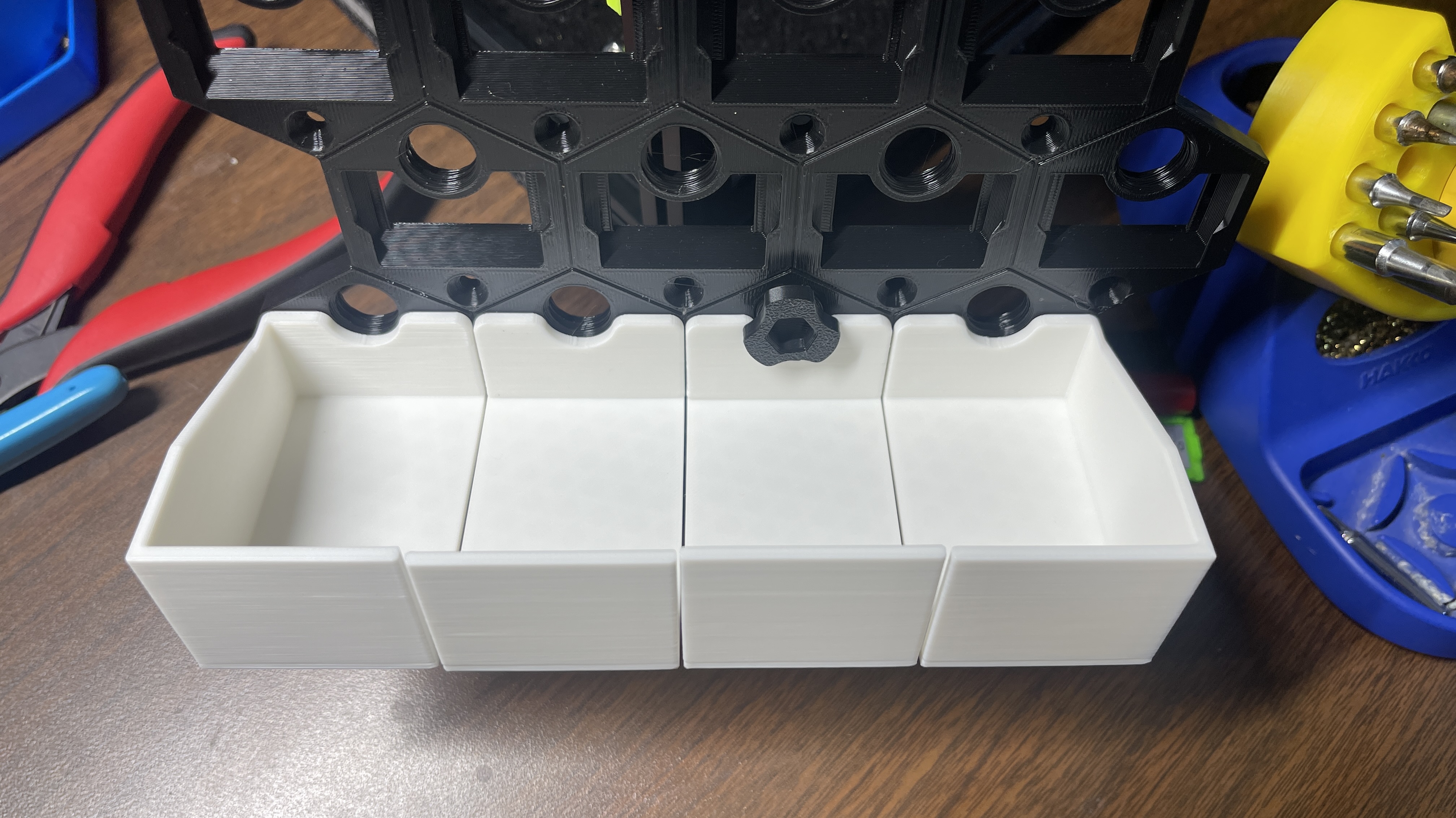 GOEWS expandable trays 3D model thumbnail