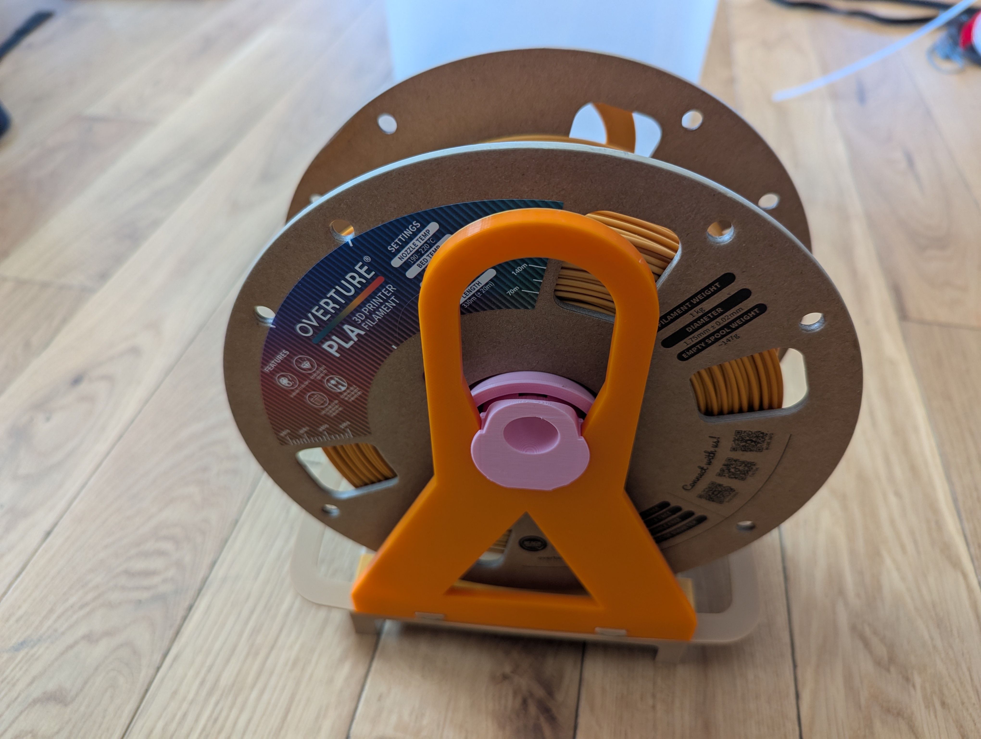 Ultra-low friction spool holder