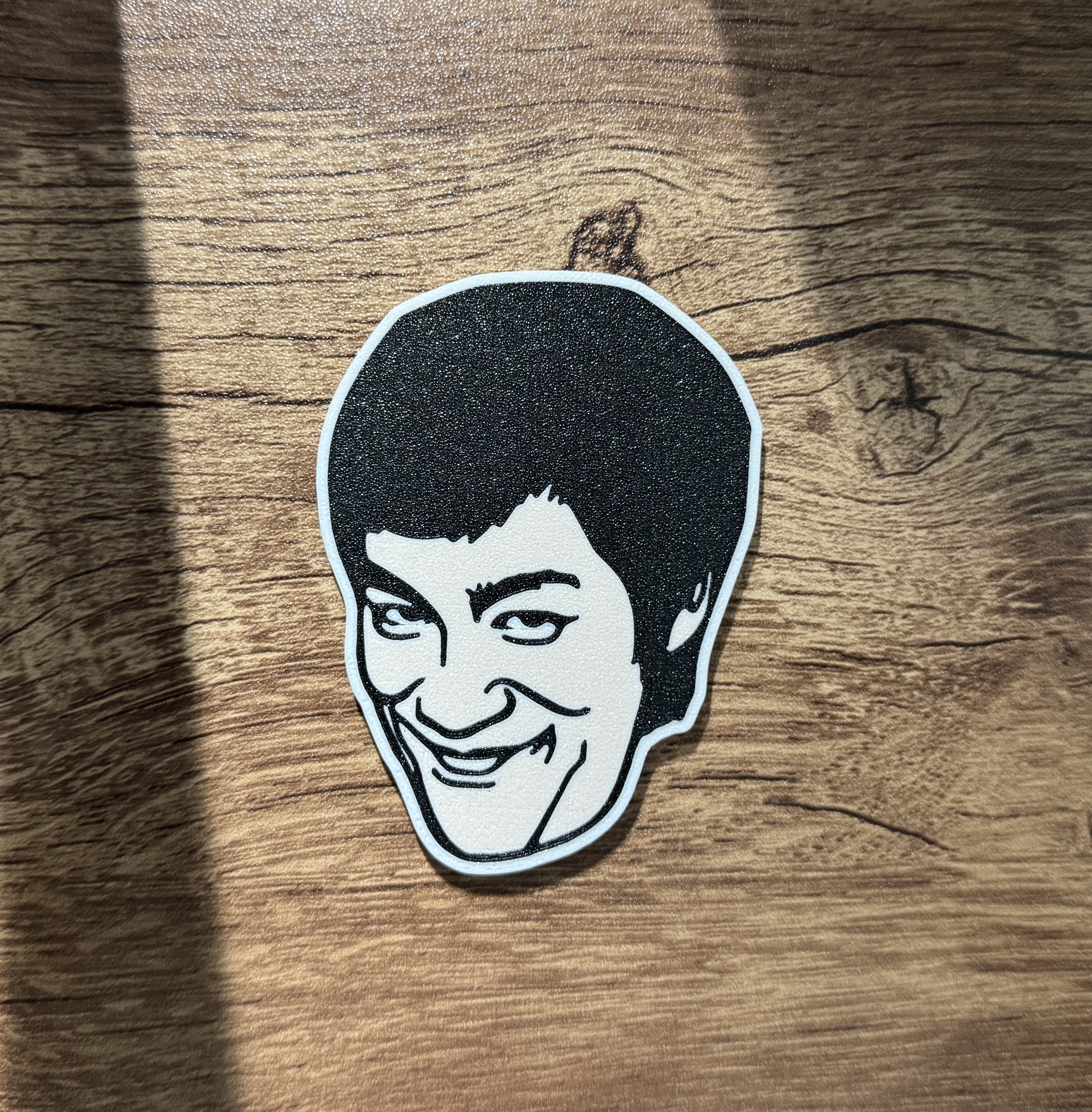 Bruce Lee Magnet (multi-color)(8x3mm magnets)