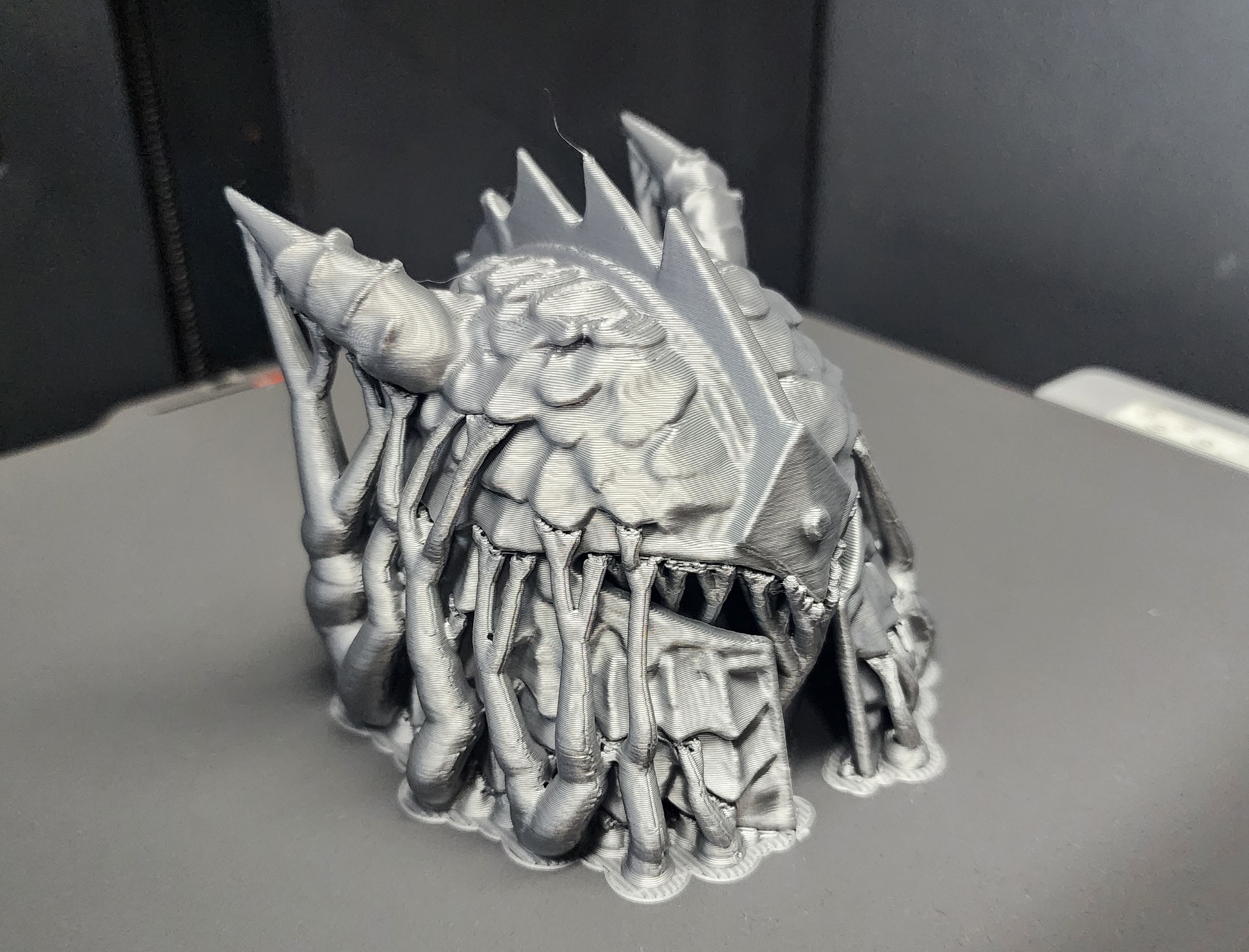 Miniatura 7 do modelo 3D Dragon Scale Helmet