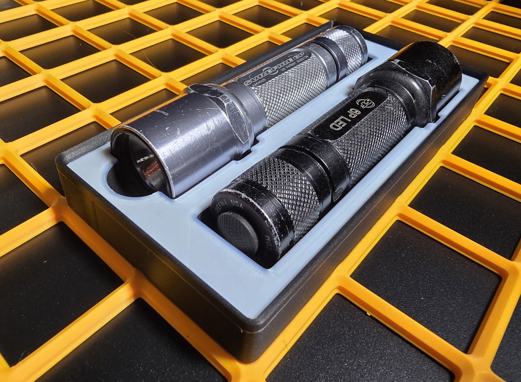 Gridfinity 2x4x3U module for dual Surefire 6P flashlights