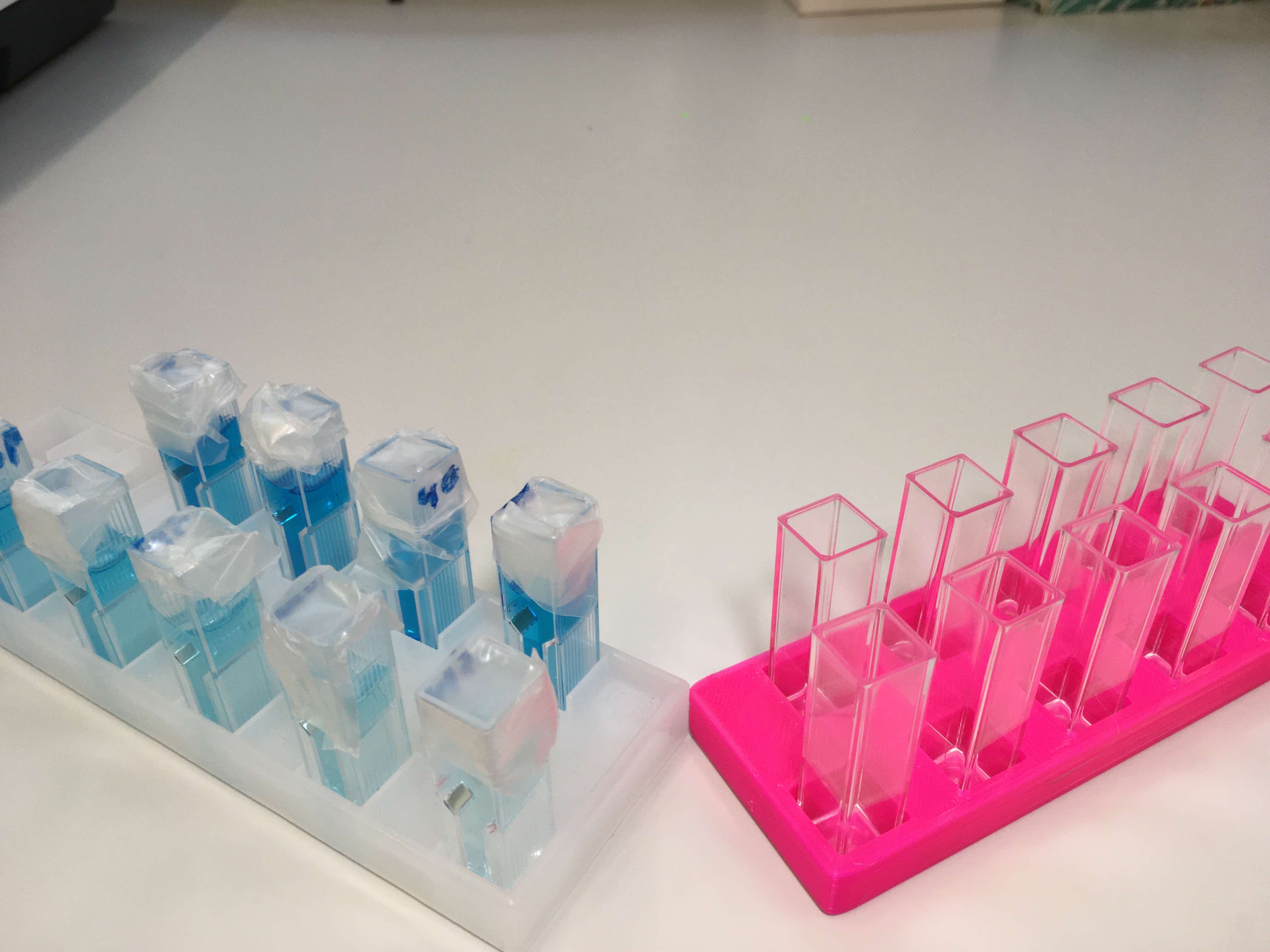 Cuvette holder / rack (10 cuvettes) by vsaggiomo Download free STL