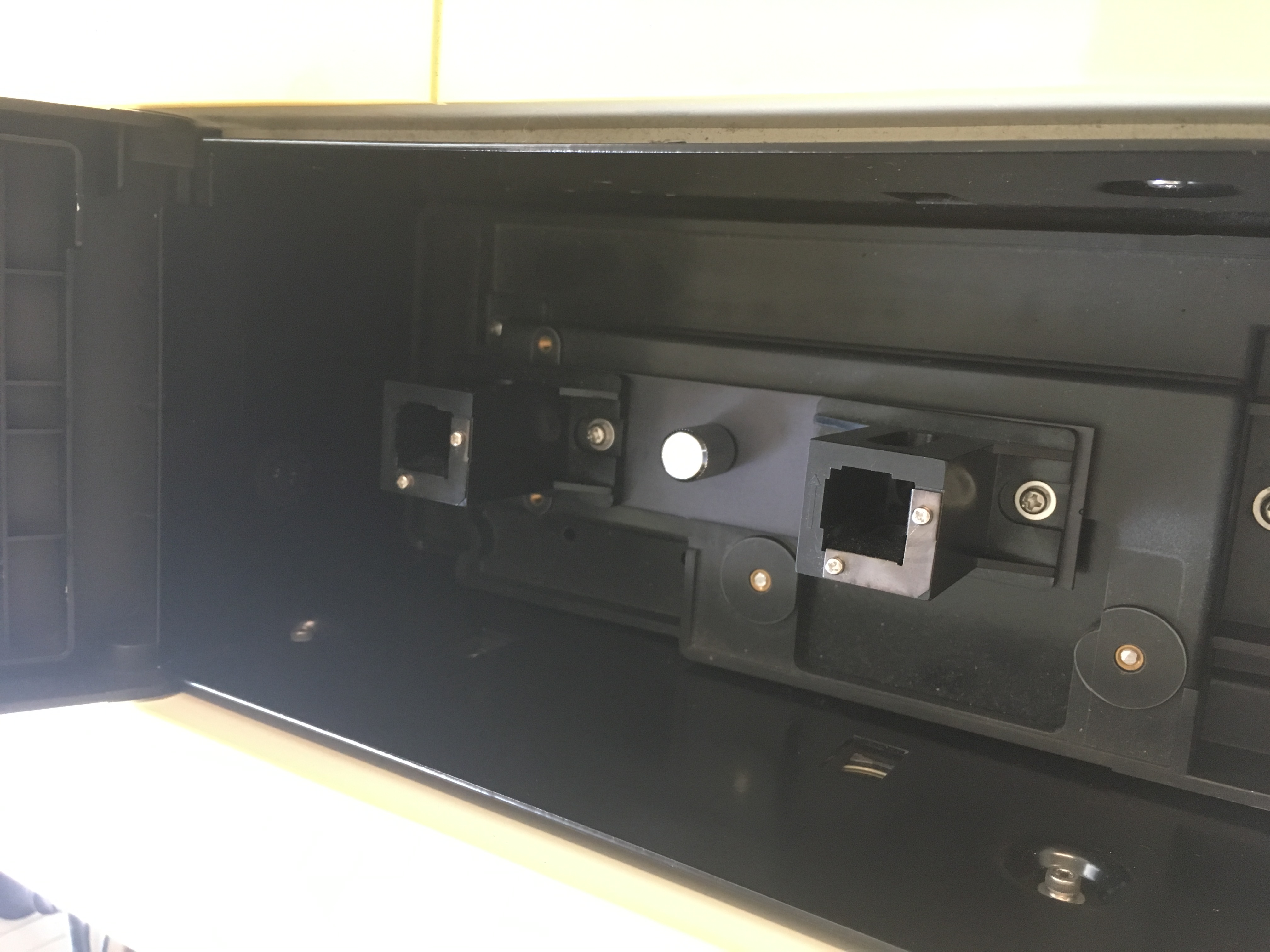 Flow Cuvette Holder for UV-Vis