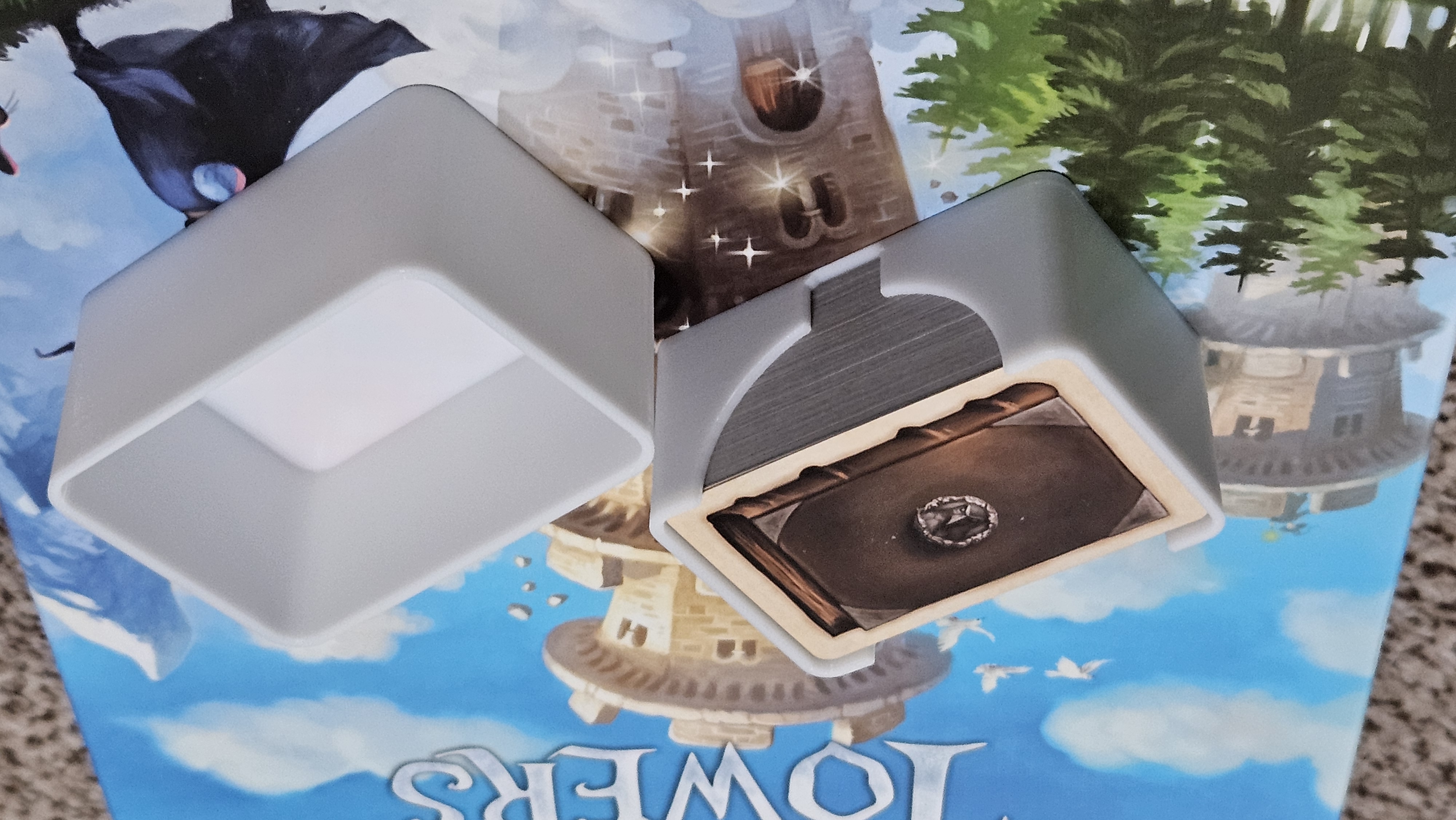 Wandering Towers Deck box